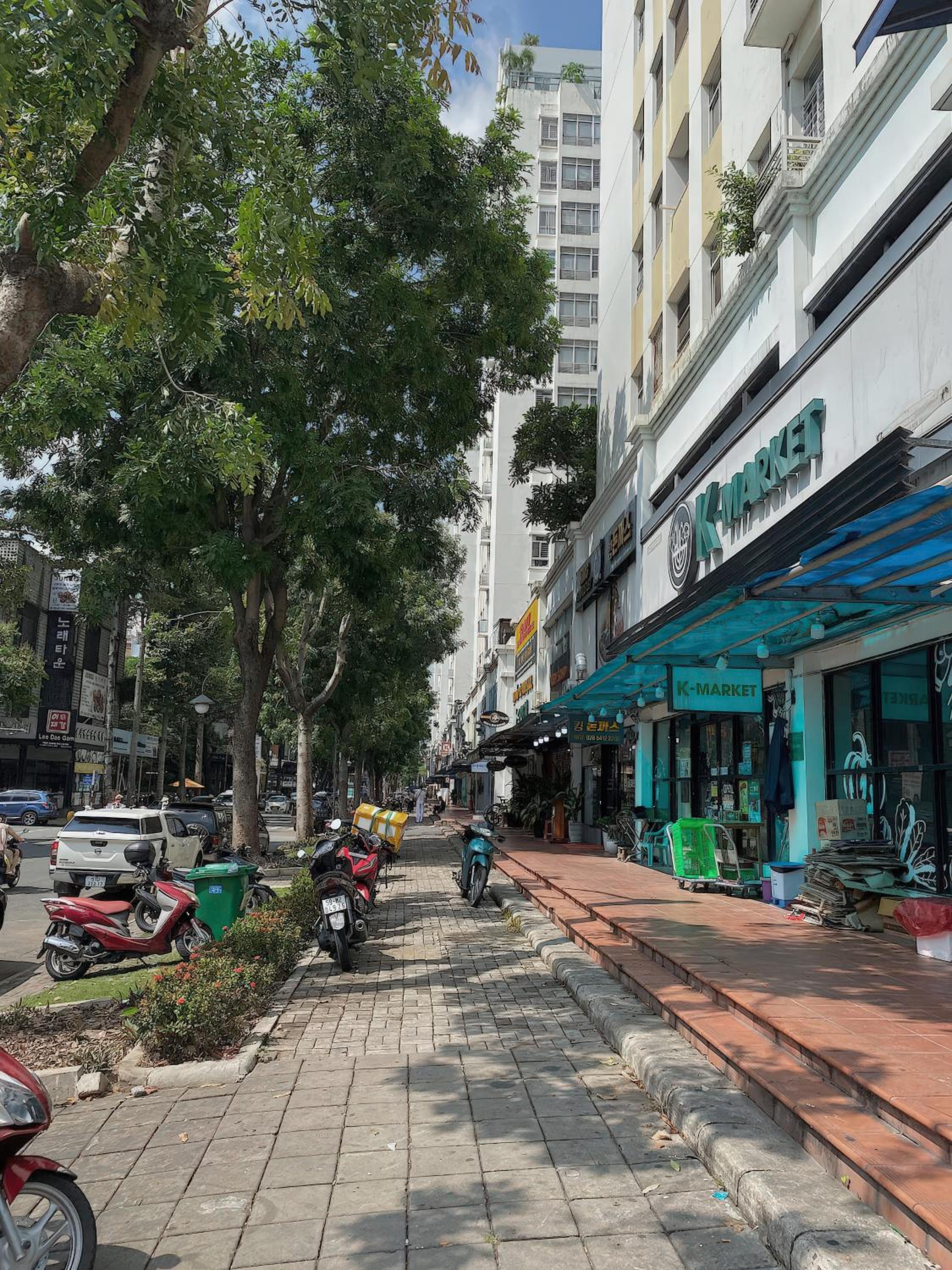 Sunrise City - Lotte Mart Distrist 7