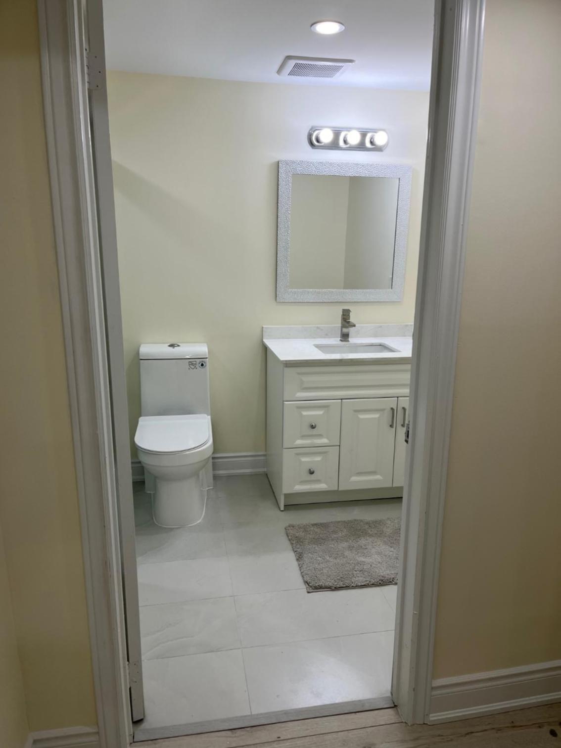 Comfortable Basement Home in Oakville, Ontario , Canada