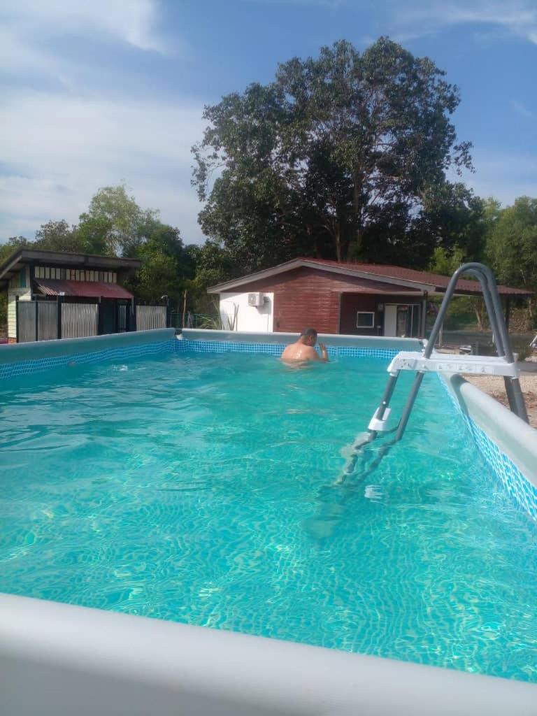 Secotek Nenasi Chalet