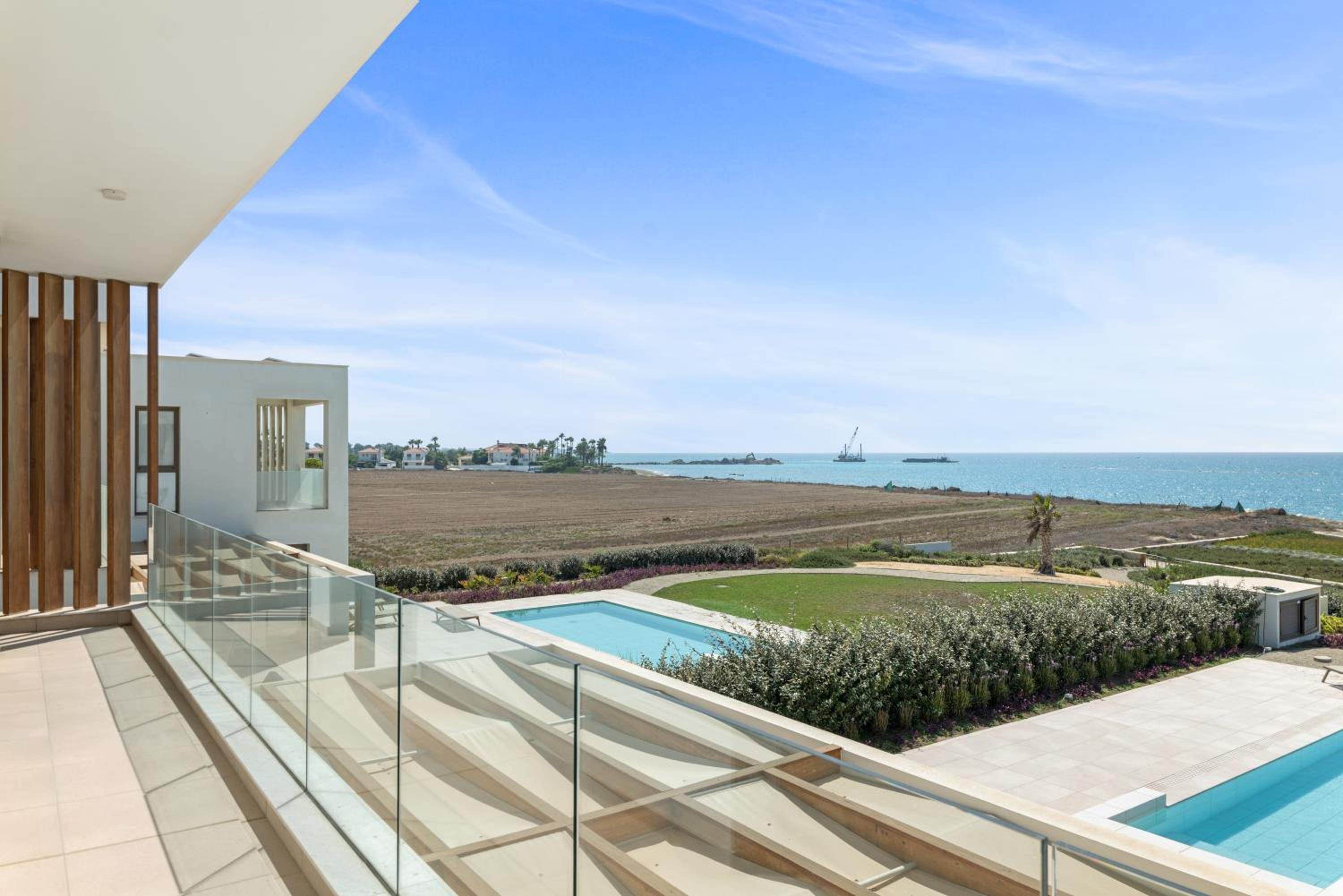 Serenity Waves Villa 4