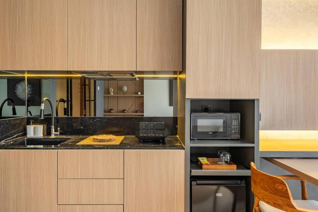 Stylish Suites Unit Apartment in Nusa Dua view 3