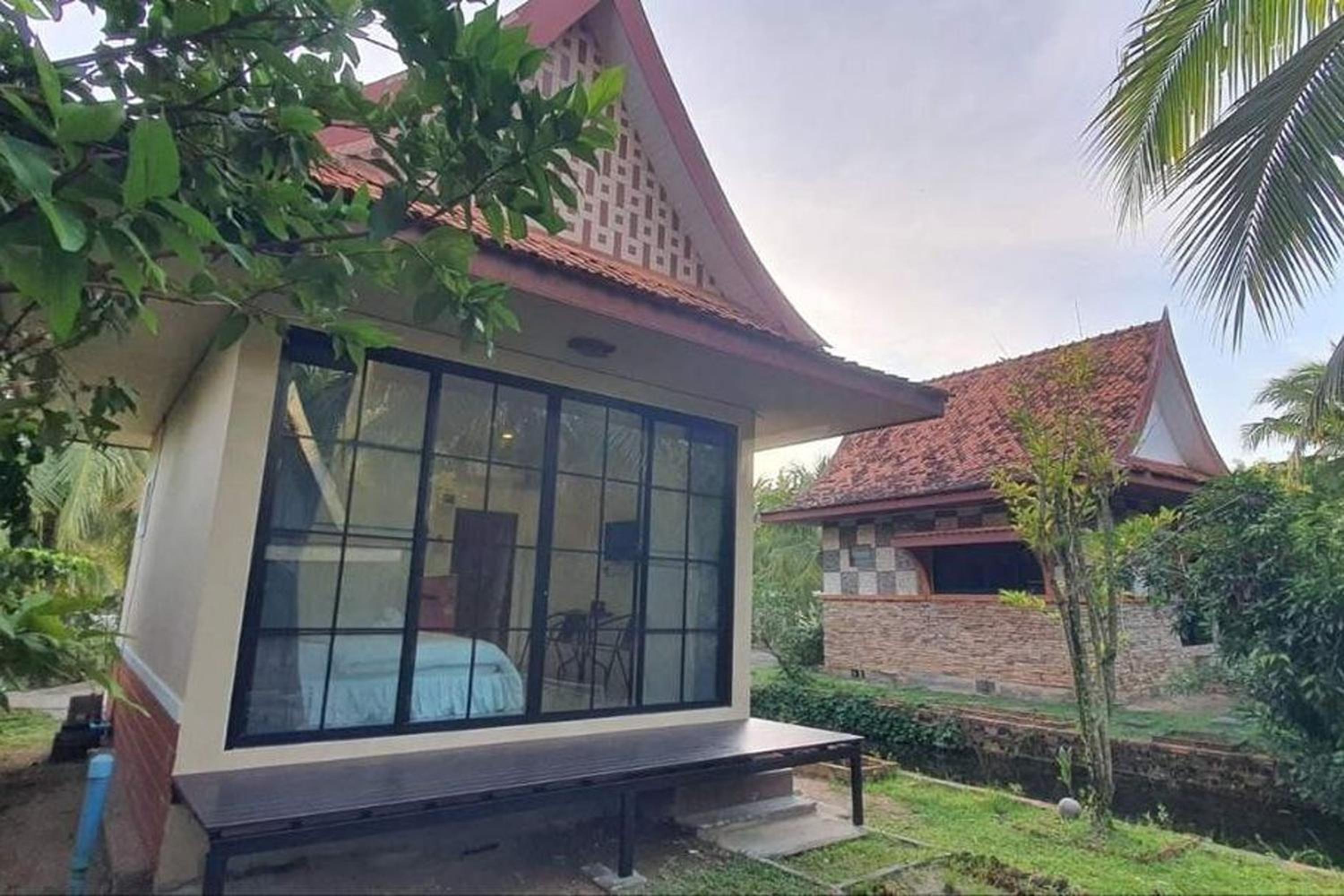 M Resort