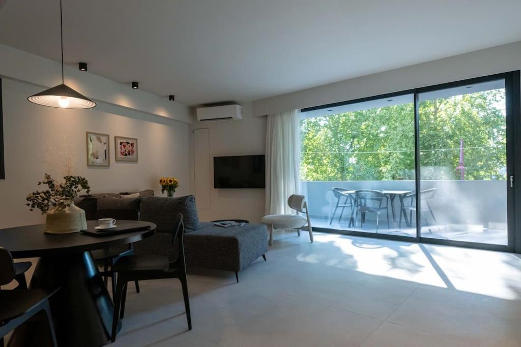 RiverSide Suites