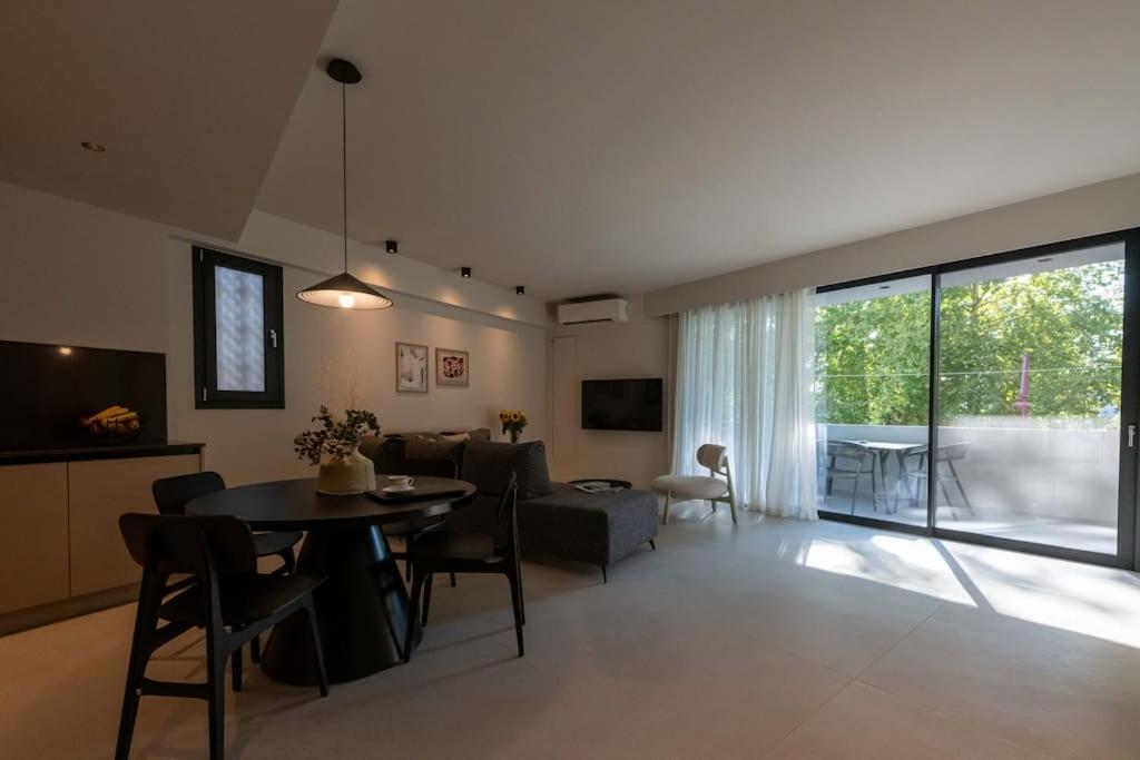 RiverSide Suites