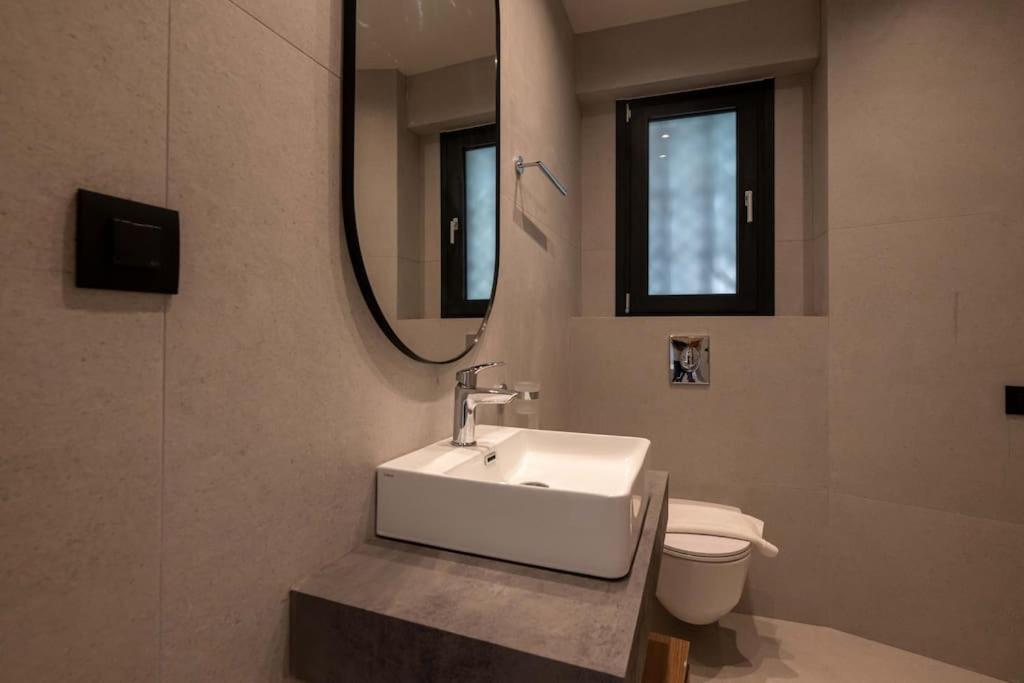 RiverSide Suites