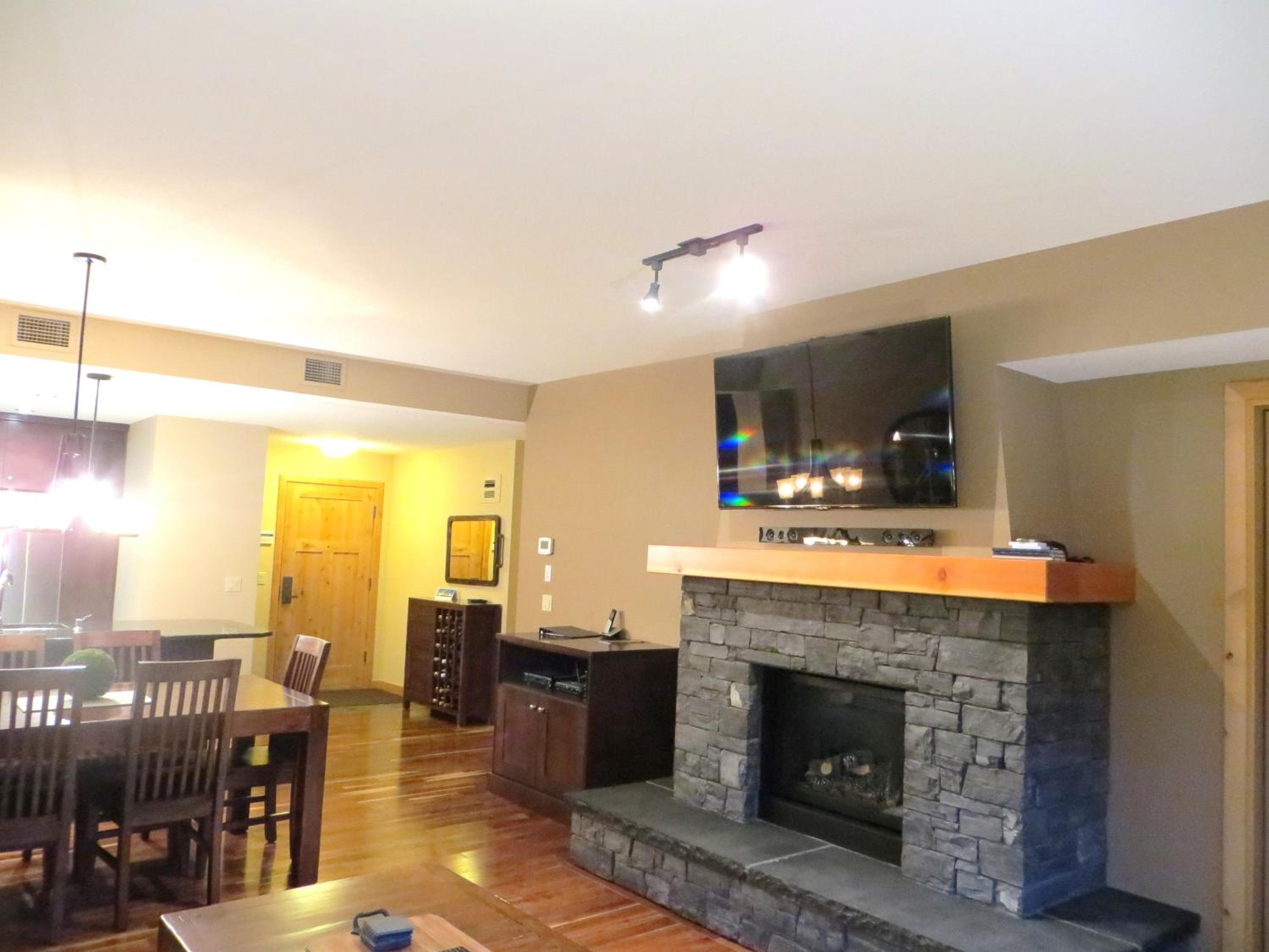 Luxury Canmore Vacations view 3