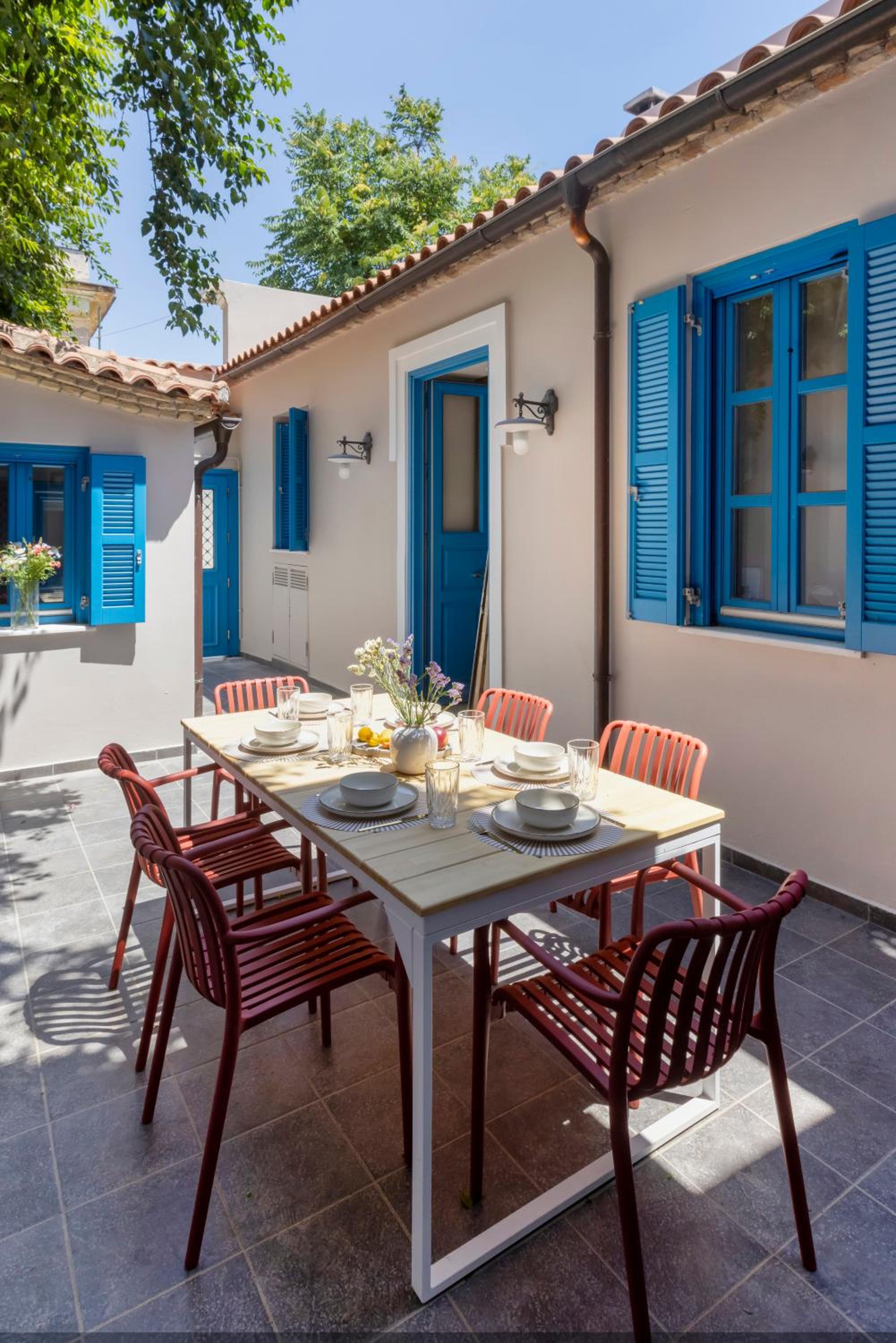 Villa Plaka 3BR 9ppl PrivateYard 200m Metro&Museum