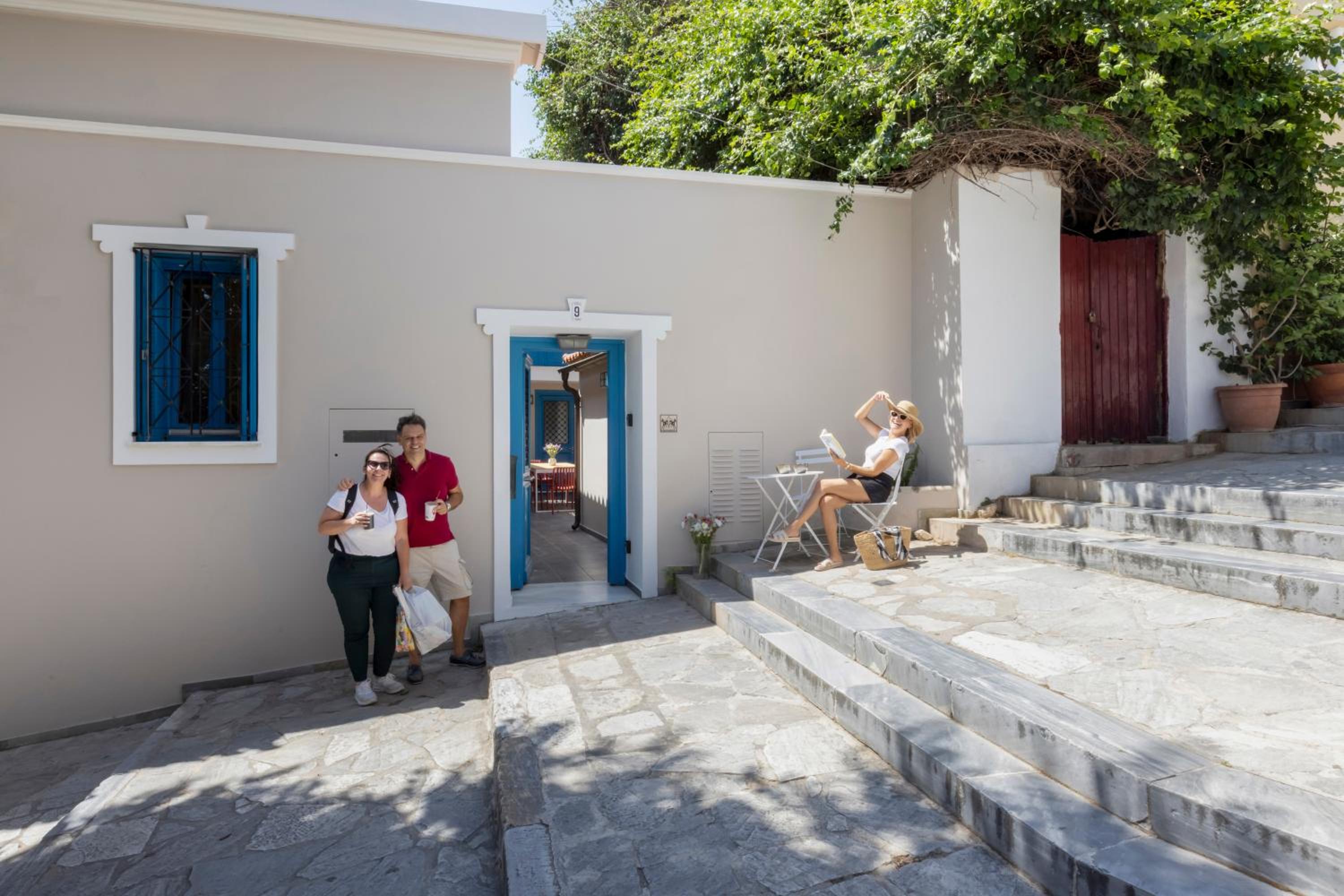Villa Plaka 3BR 9ppl PrivateYard 200m Metro&Museum