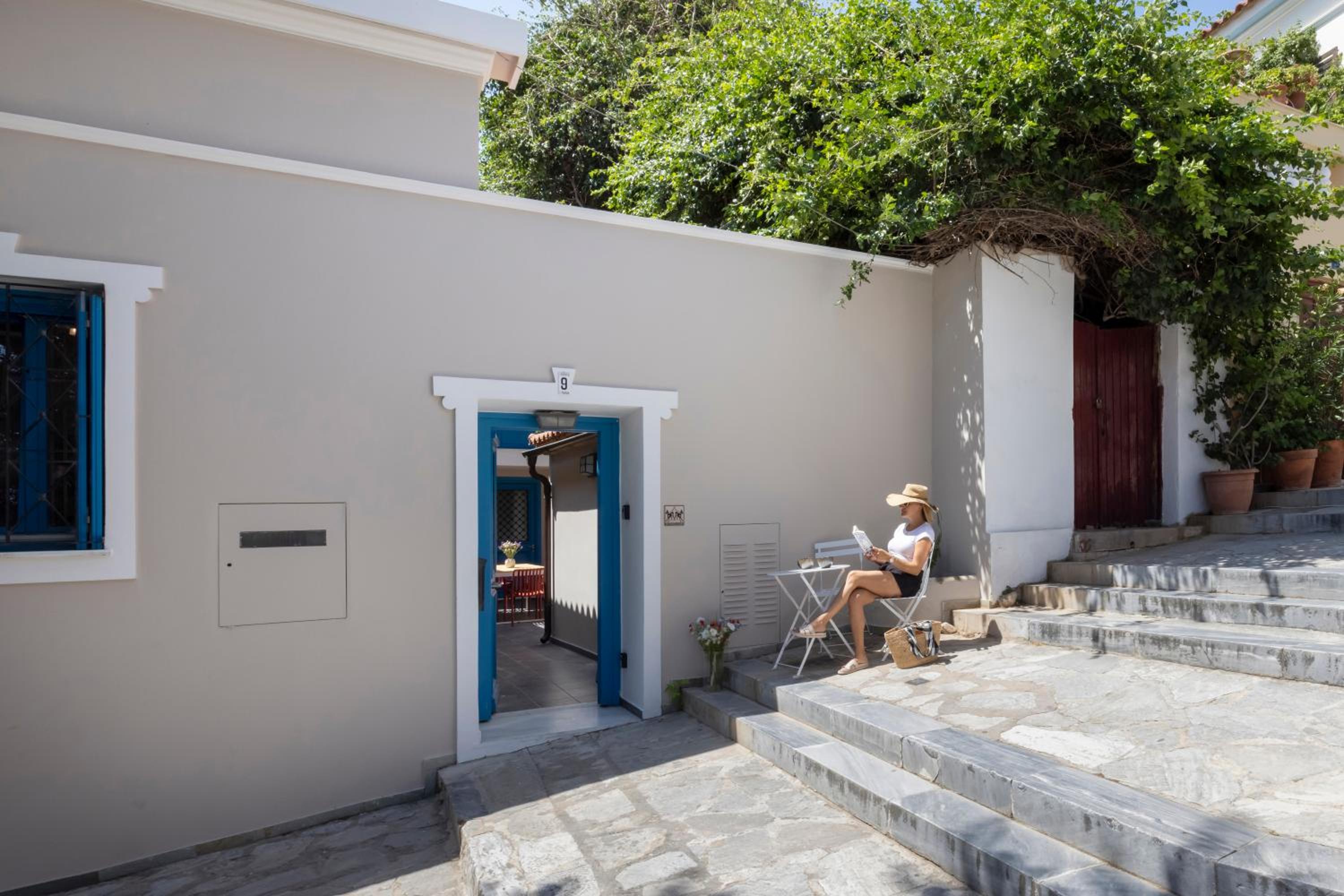 Villa Plaka 3BR 9ppl PrivateYard 200m Metro&Museum