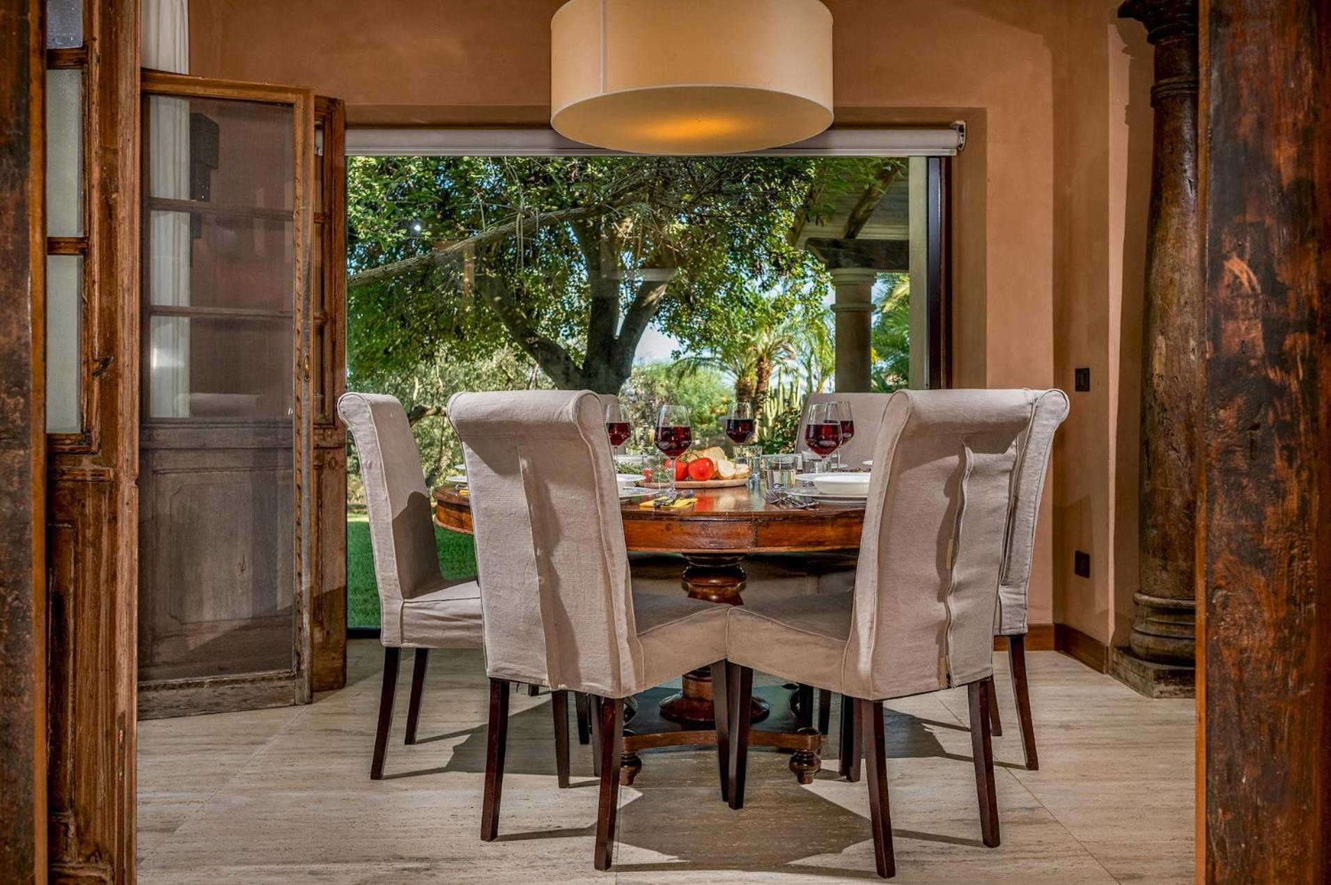 dining