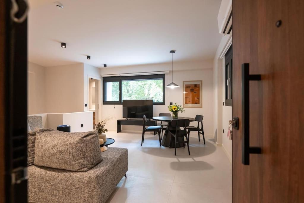 RiverSide Suites