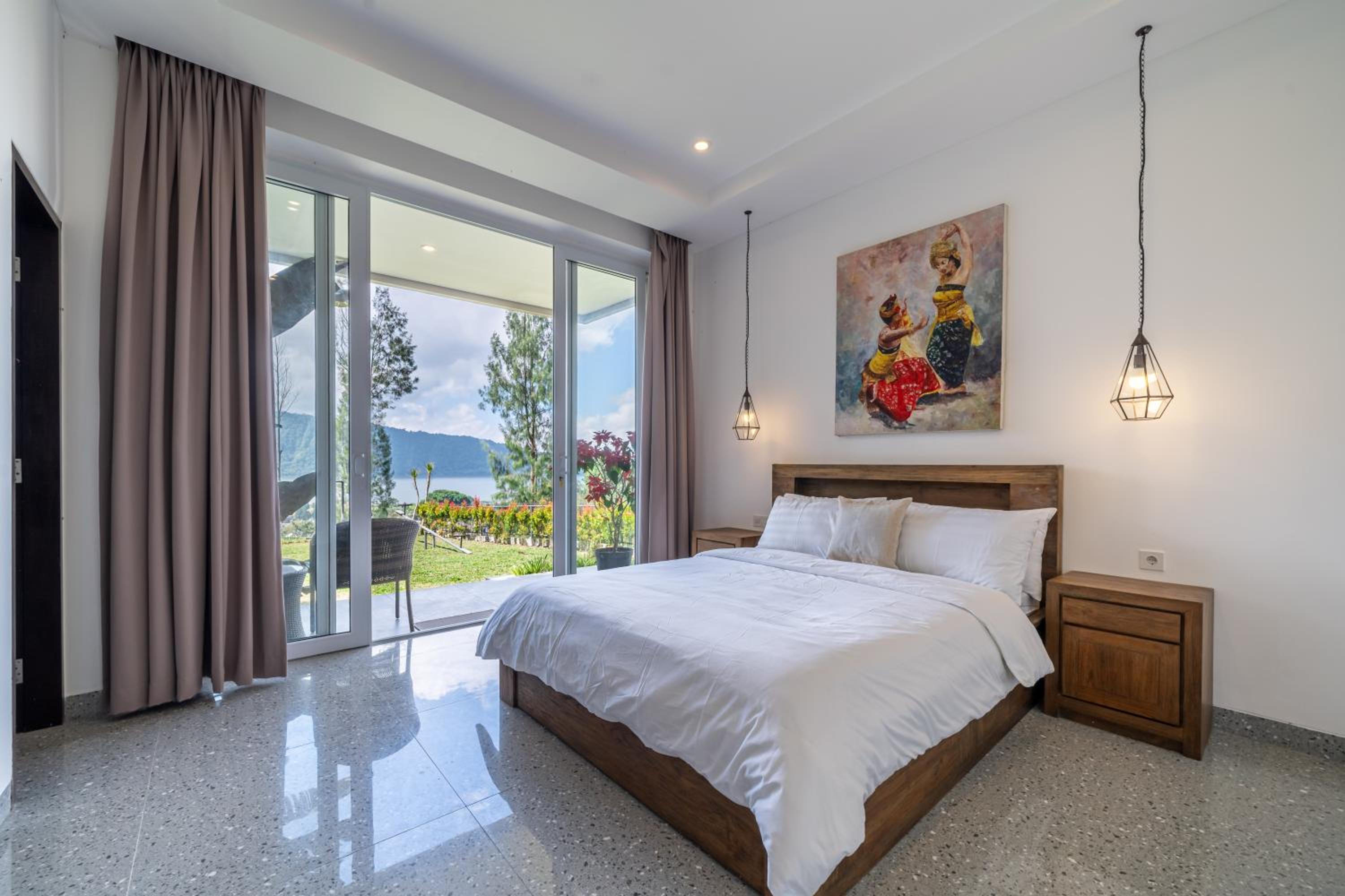 Adara Lake View Residence Bedugul - Bali