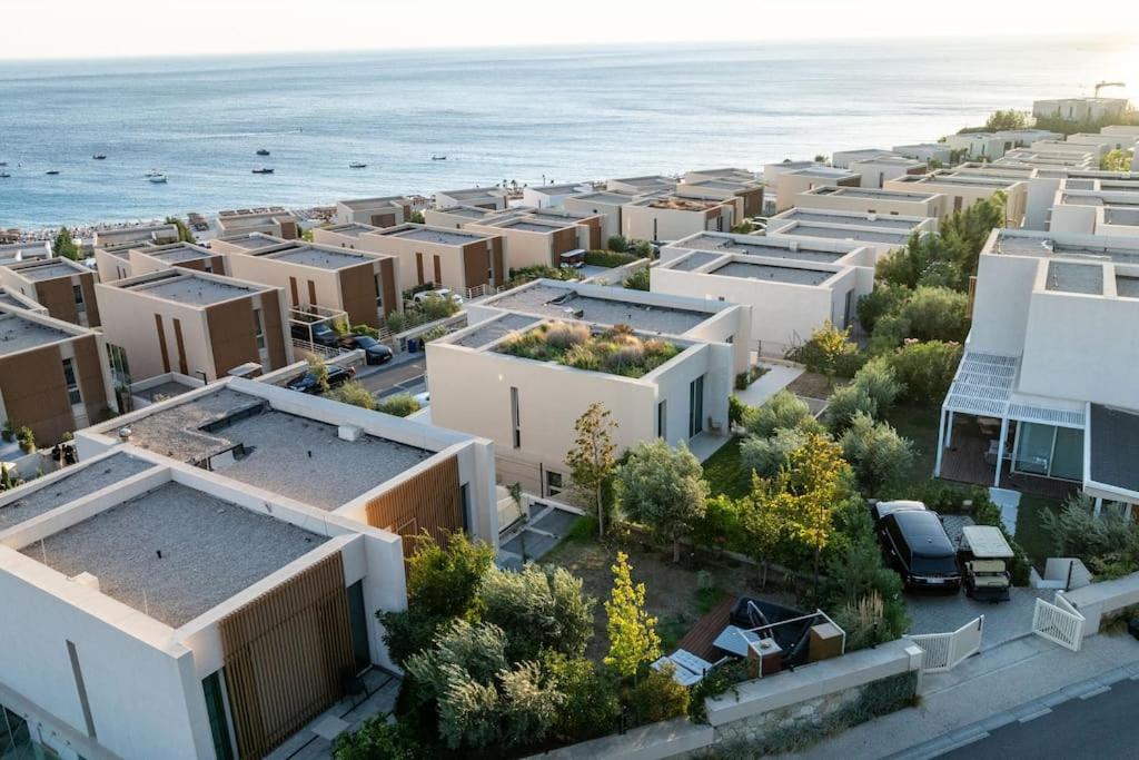 Beachfront Villa in Luxury Resort in Palasa