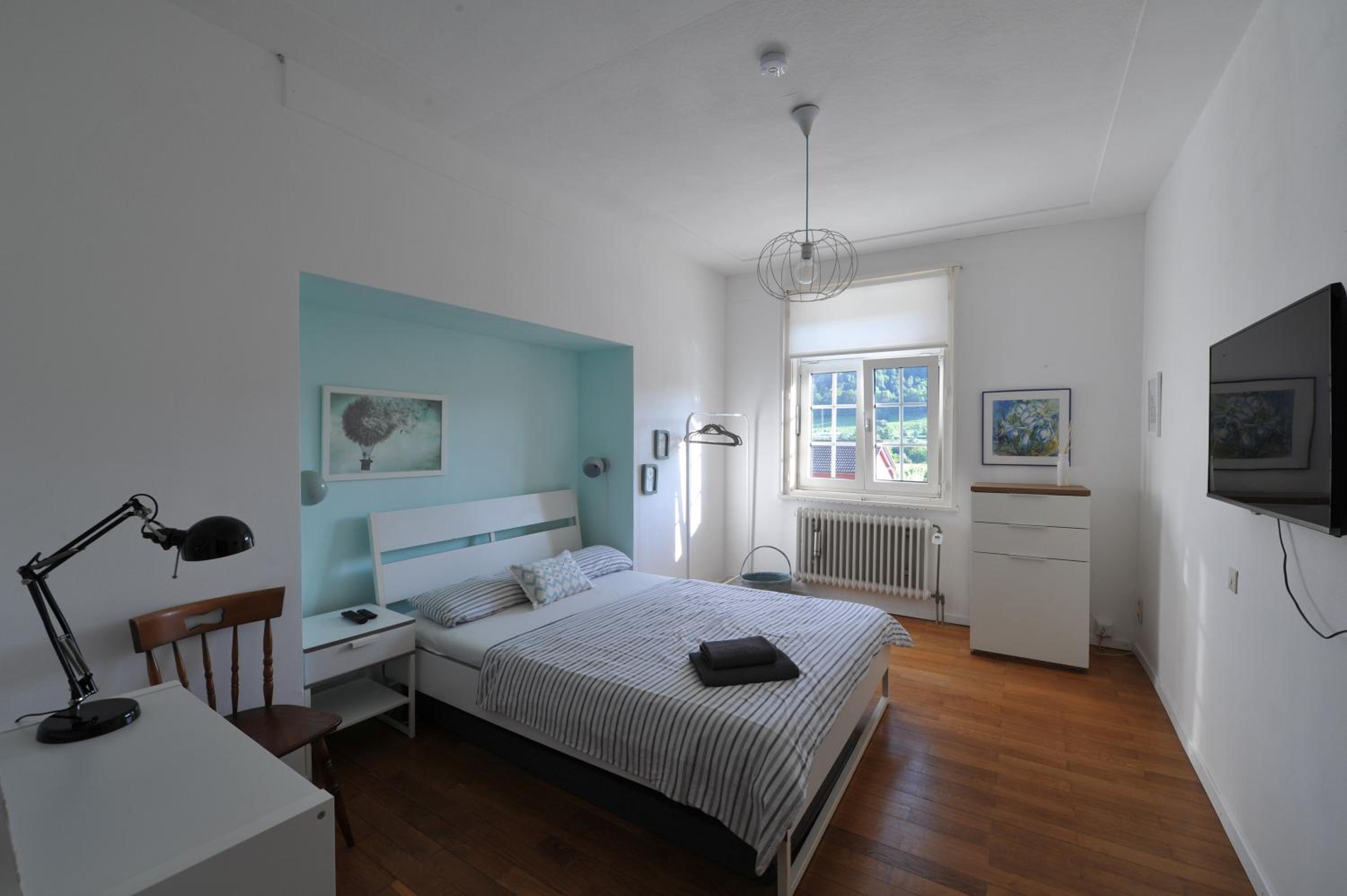 Schöne, helle Wohnung in Rheinnähe