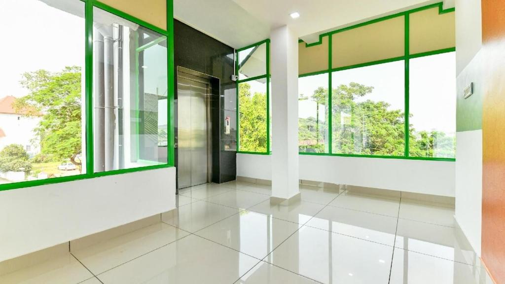 GREEN LINE RESIDENCY