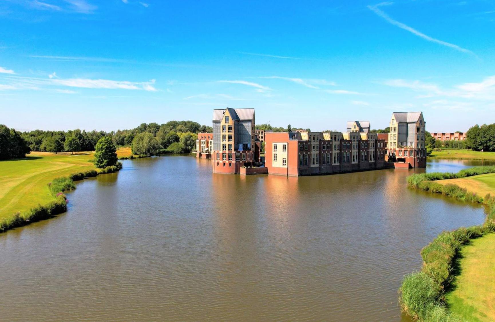 Tower house with phenomenal view and jacuzzi - 50 minutes from Amsterdam view 2