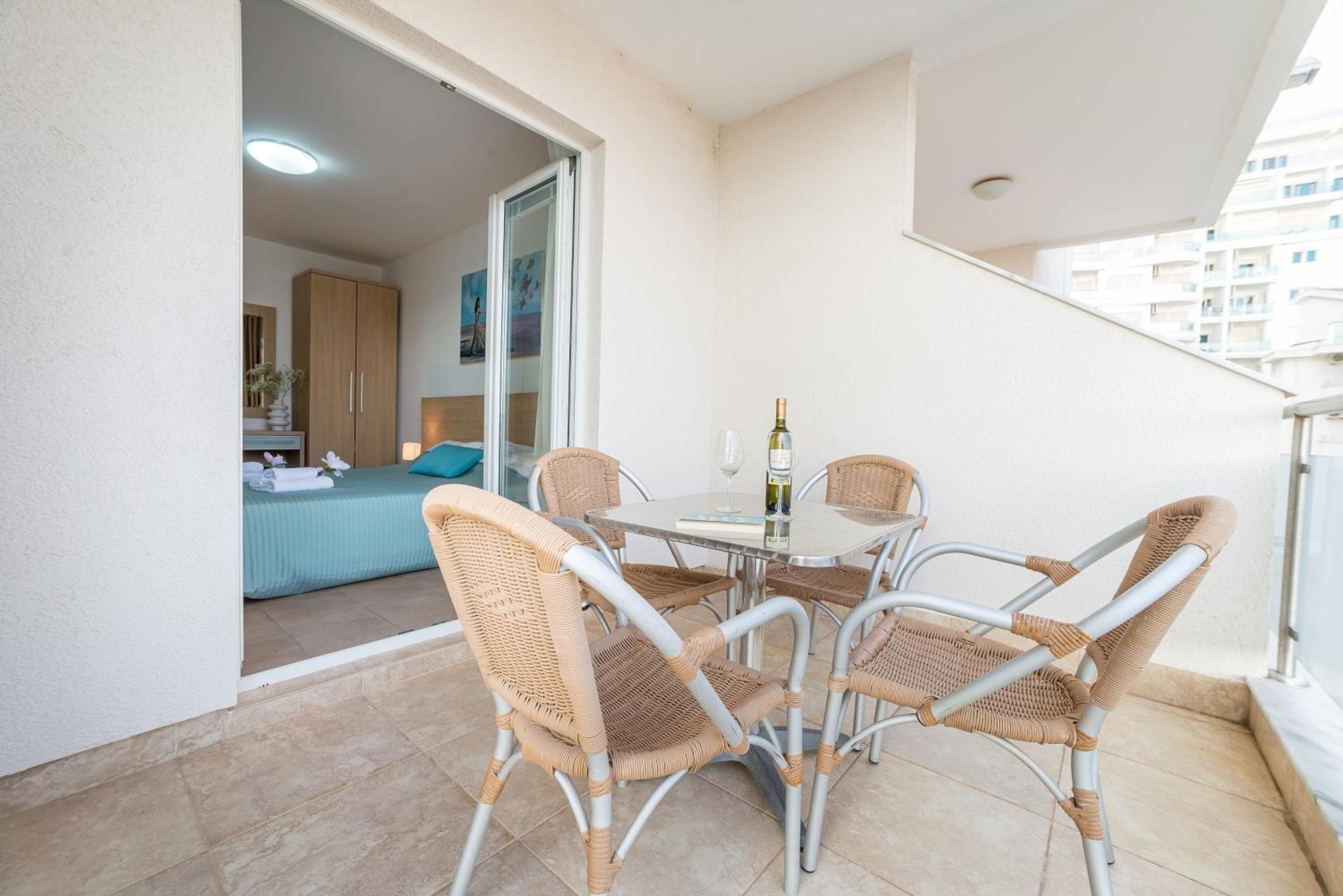 Sea view apartment in Becici photo 5