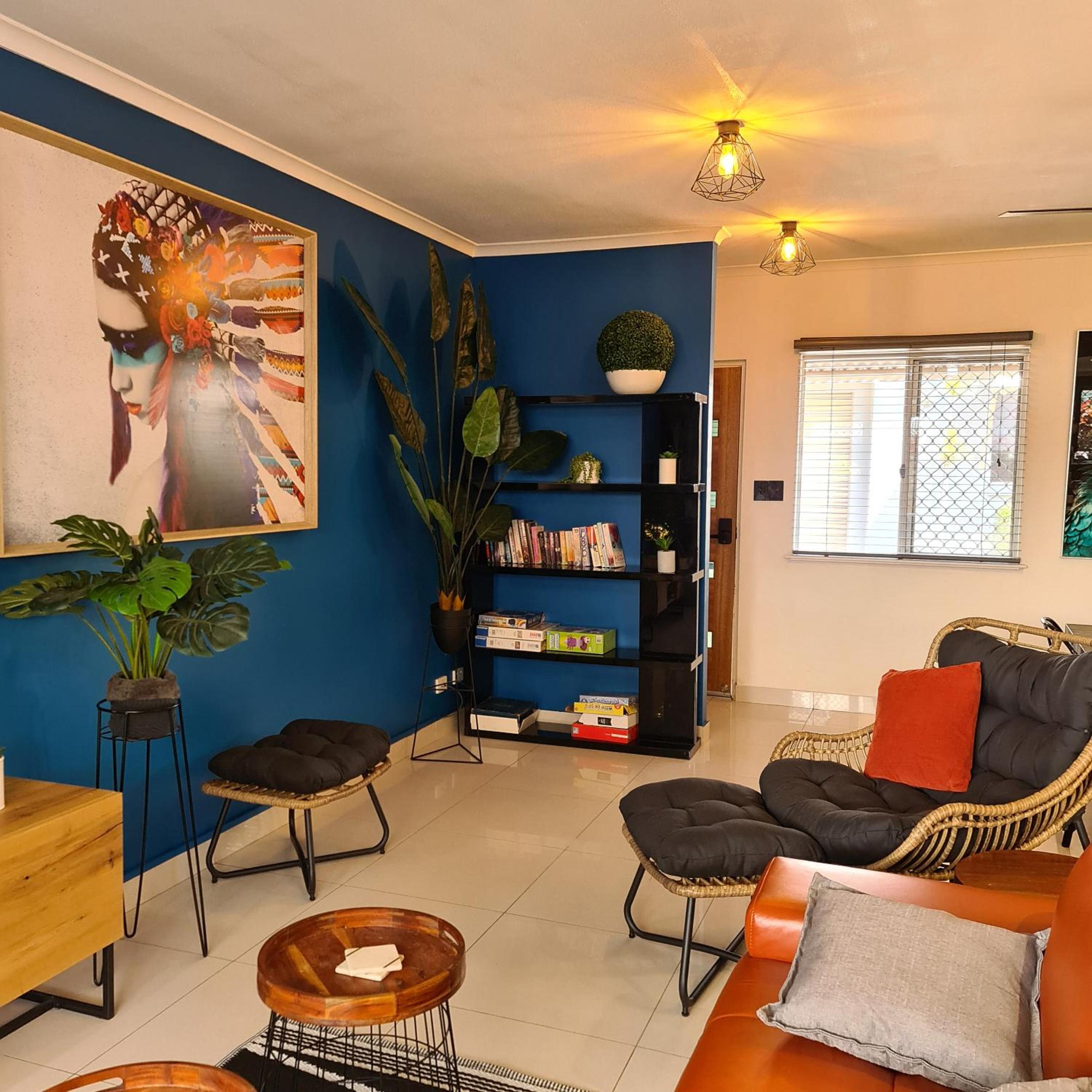 3 Bedroom City Fringe Townhouse with Spa & Courtyard