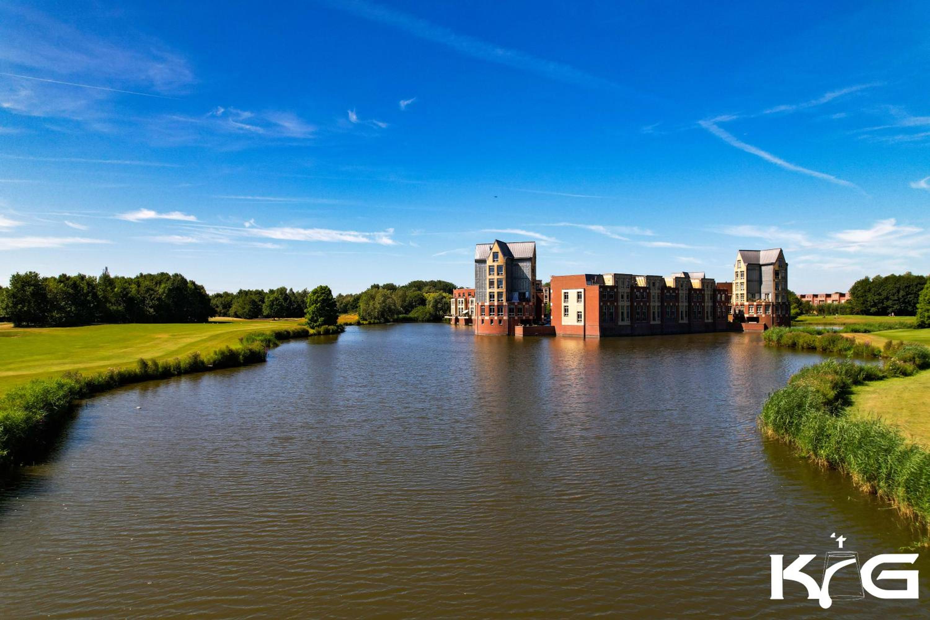 Tower house with phenomenal view and jacuzzi - 50 minutes from Amsterdam view 4