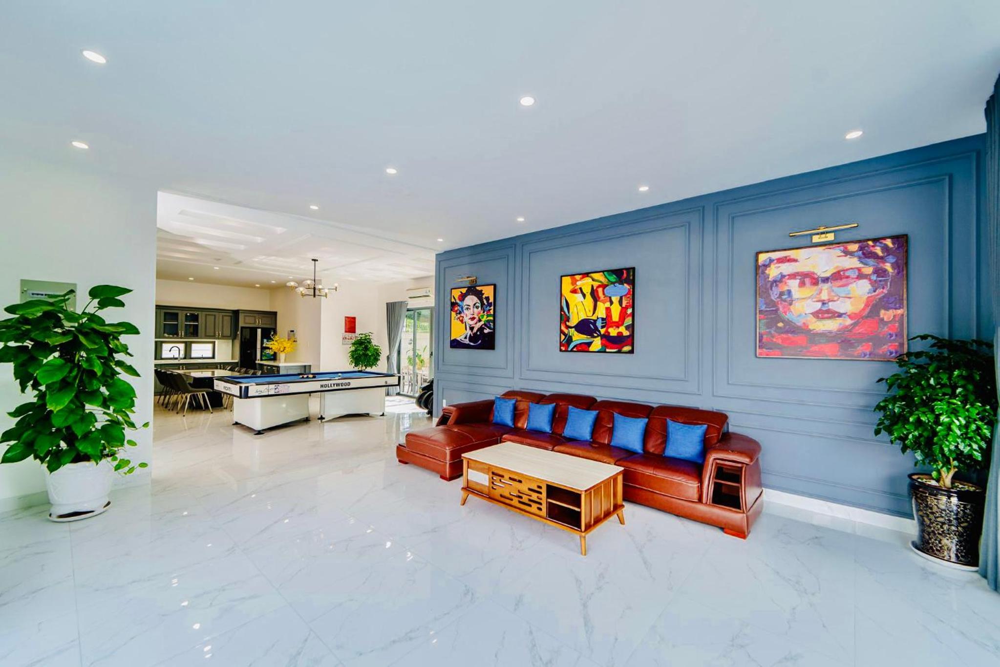 Ocean 8BR Villa In Great Location - Free Karaoke Room view 2