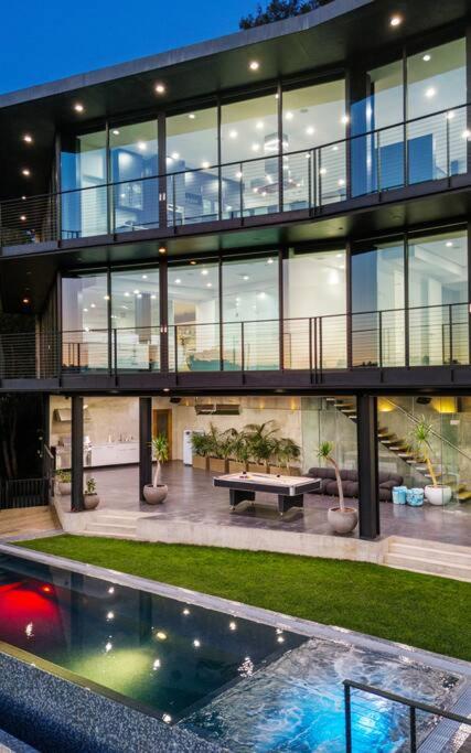 Luxurious Glass Mansion with Pool, Jacuzzi, Sauna