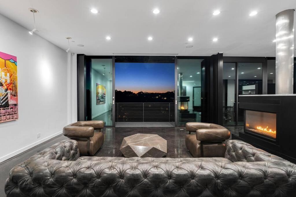 Luxurious Glass Mansion with Pool, Jacuzzi, Sauna