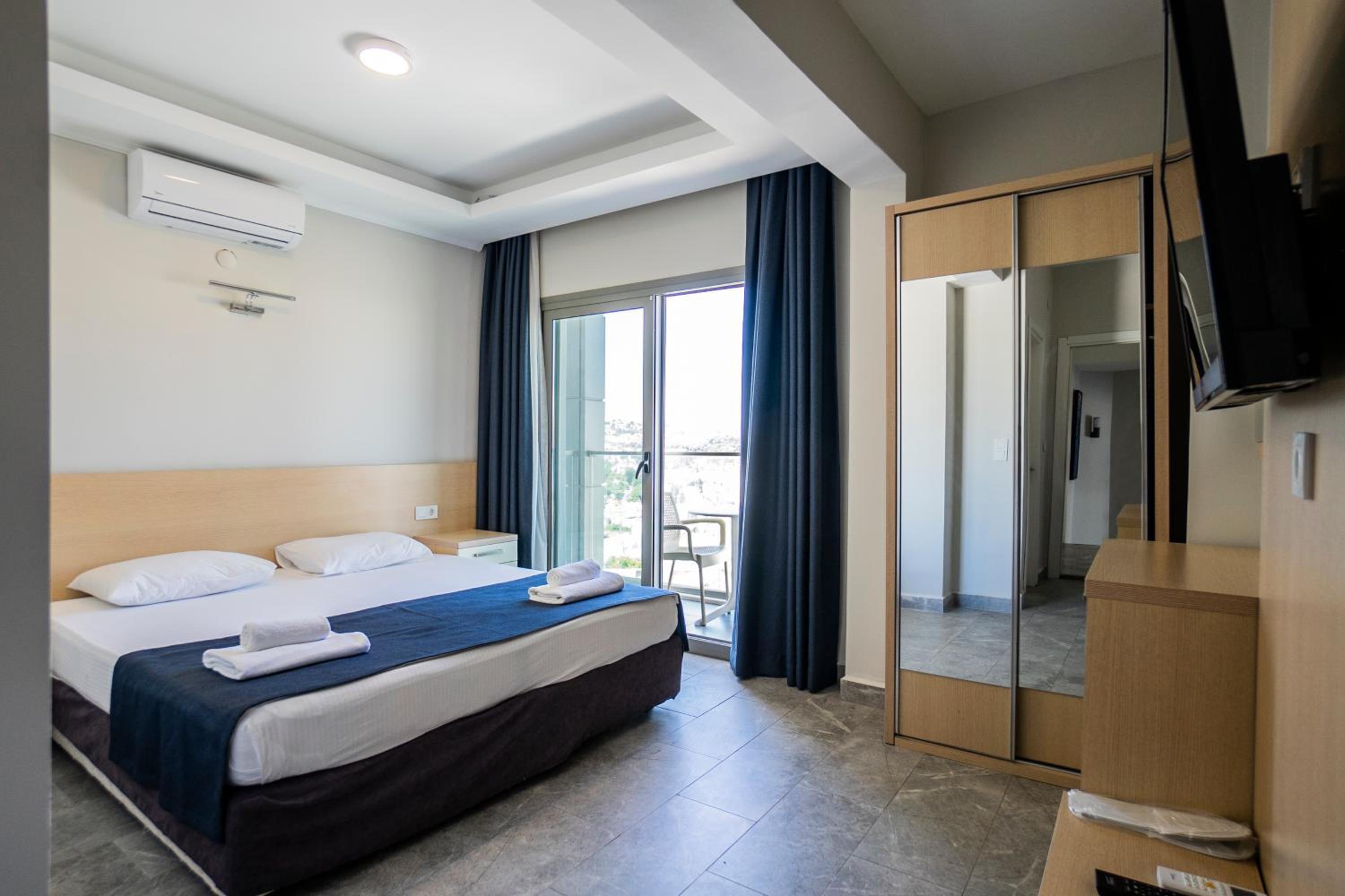 M2 Hotel