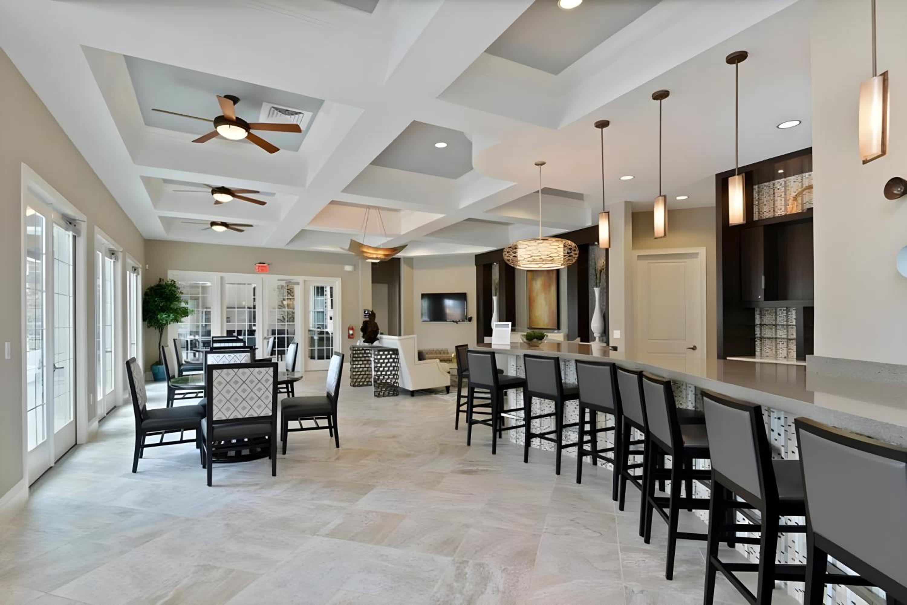 DLuxx Summer Vacation Home at Solterra Resort 7391