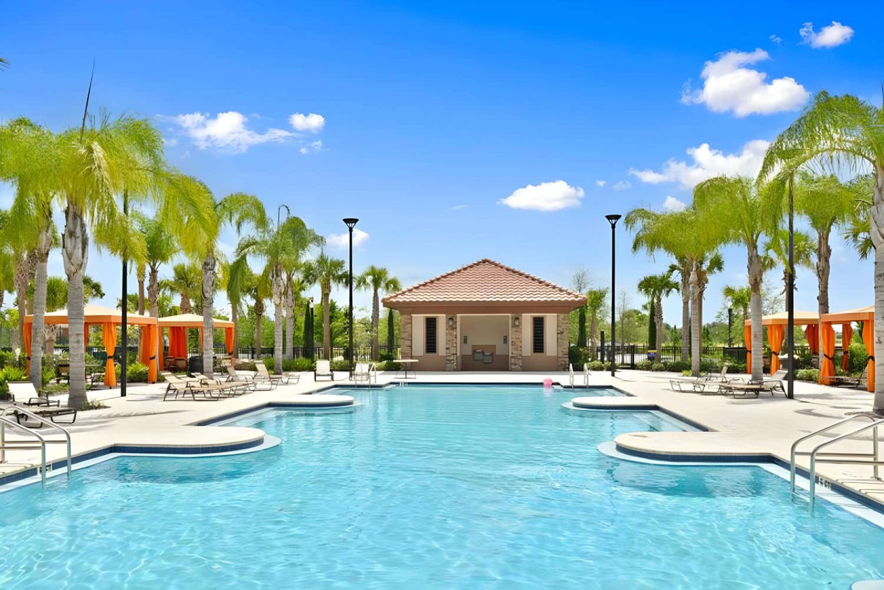 DLuxx Summer Vacation Home at Solterra Resort 7391