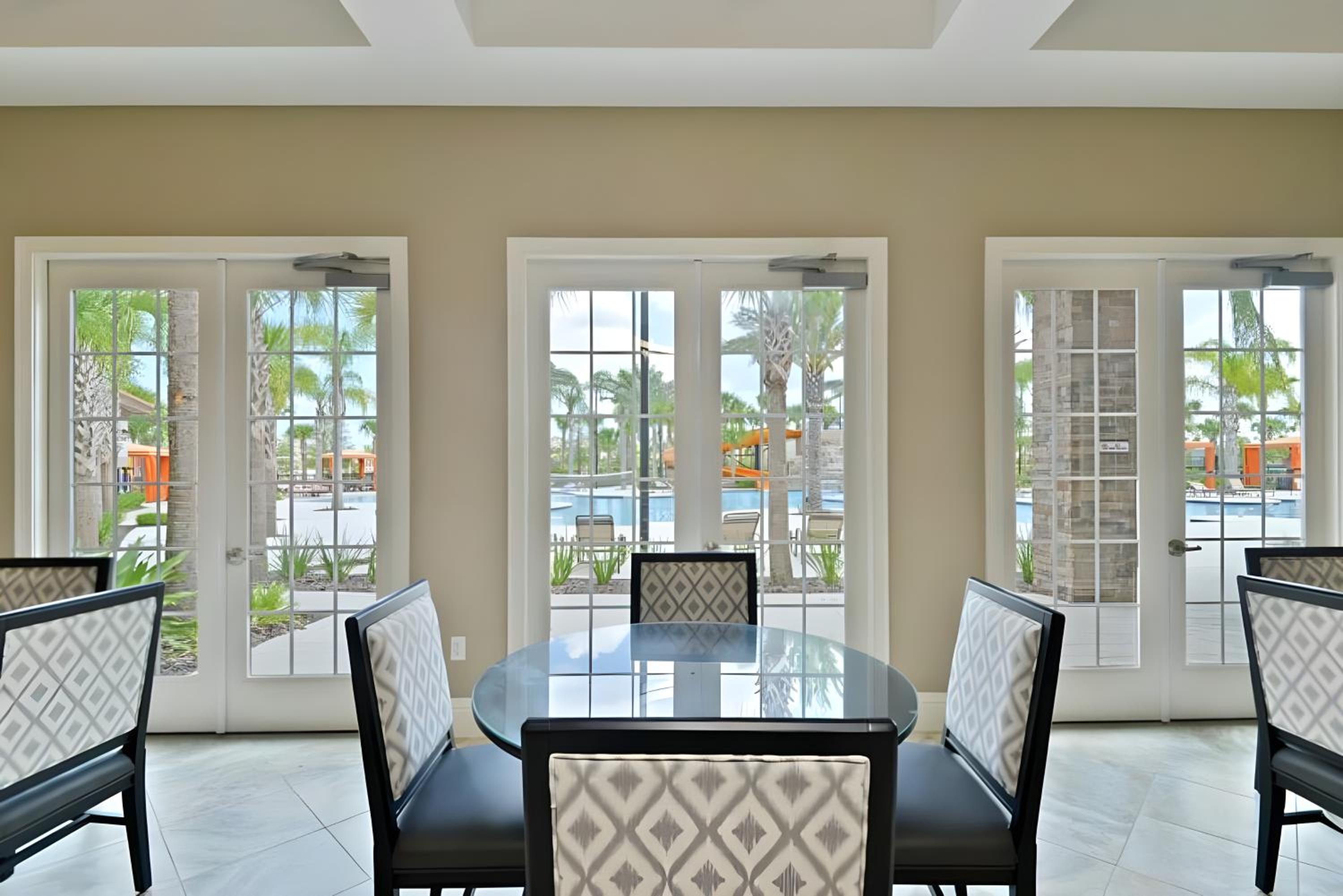 DLuxx Summer Vacation Home at Solterra Resort 7391