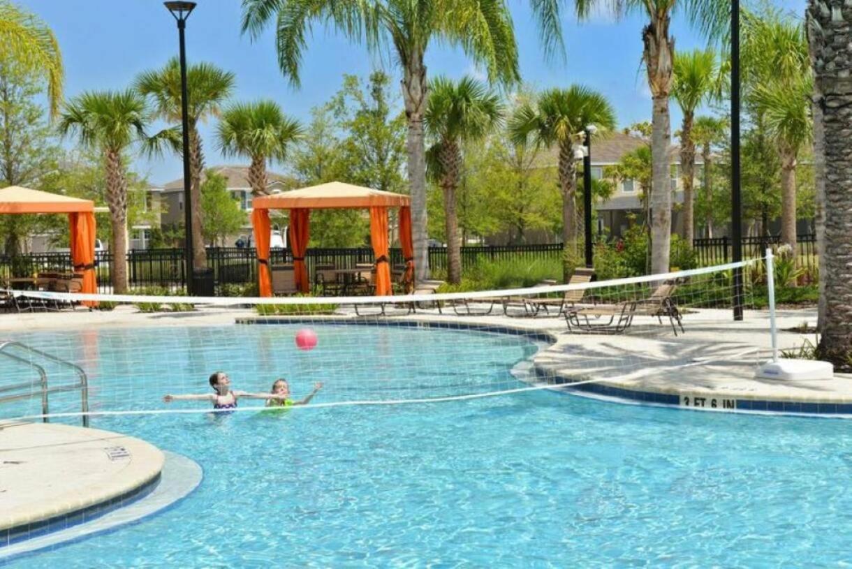 DLuxx Summer Vacation Home at Solterra Resort 7391
