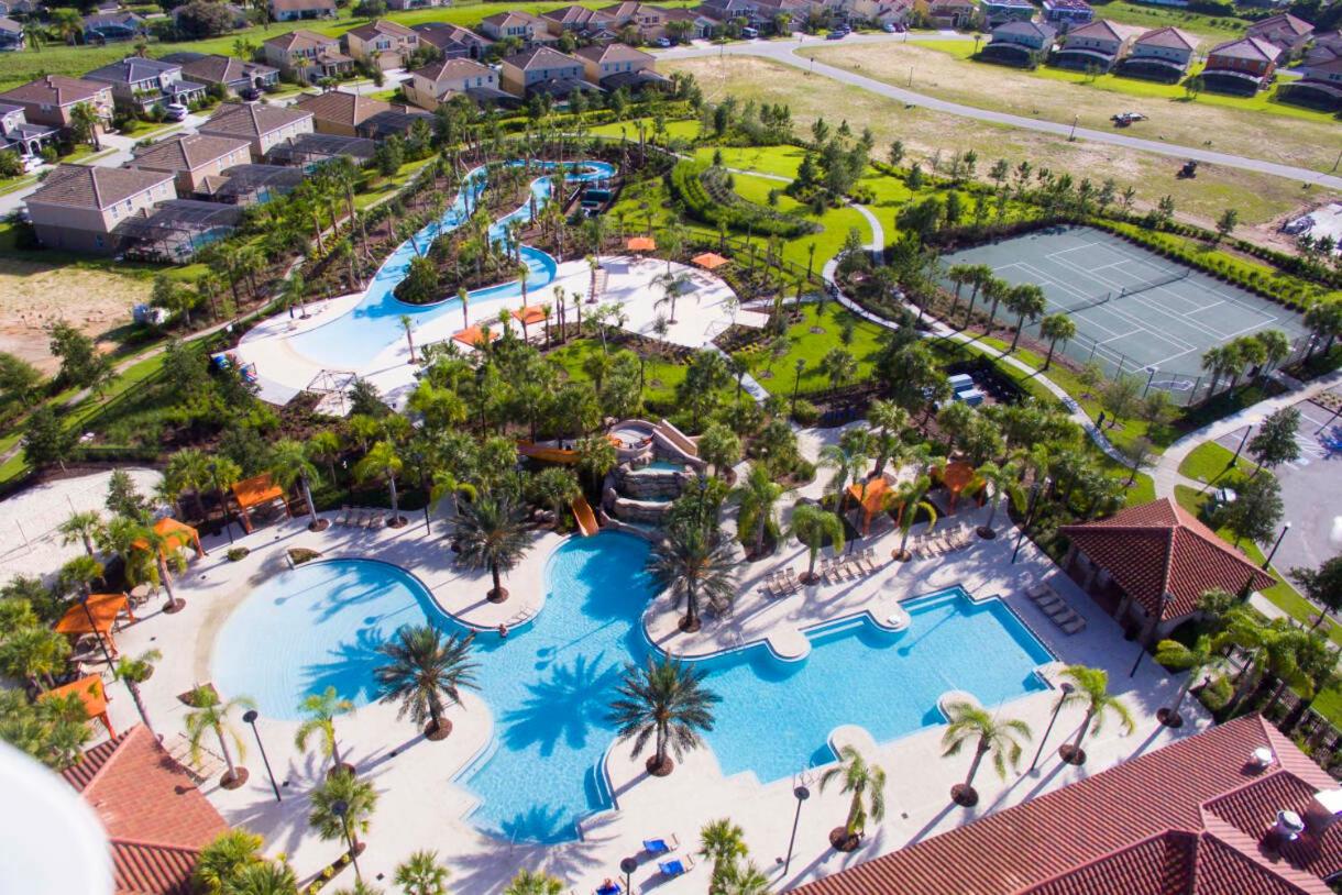 DLuxx Summer Vacation Home at Solterra Resort 7391