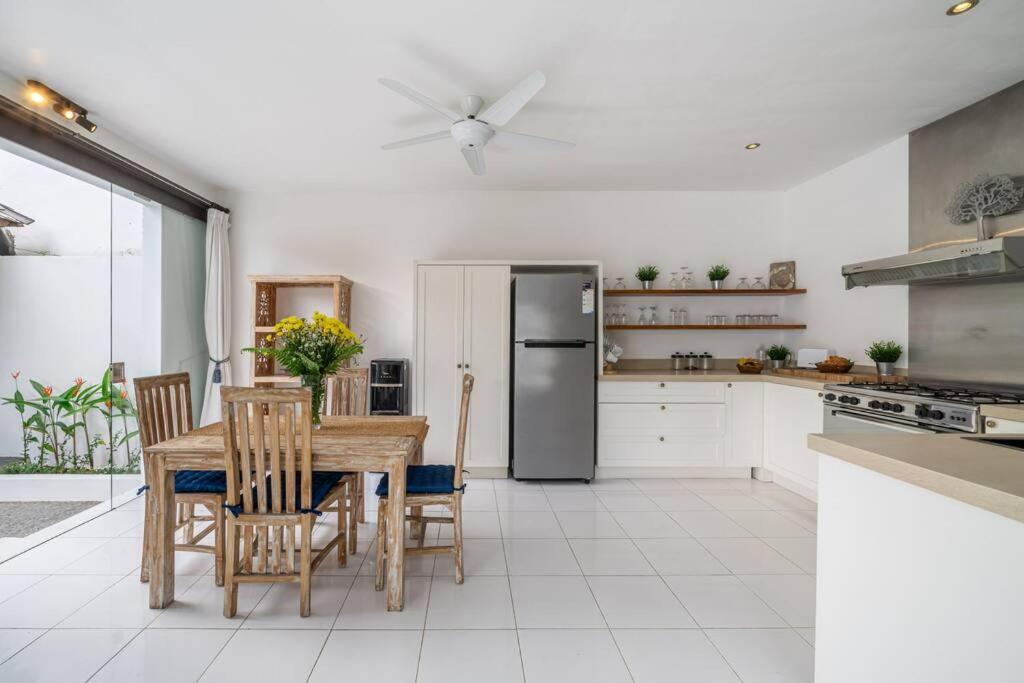 2BR Peaceful & Luxury Getaway at Villa Biru view 4