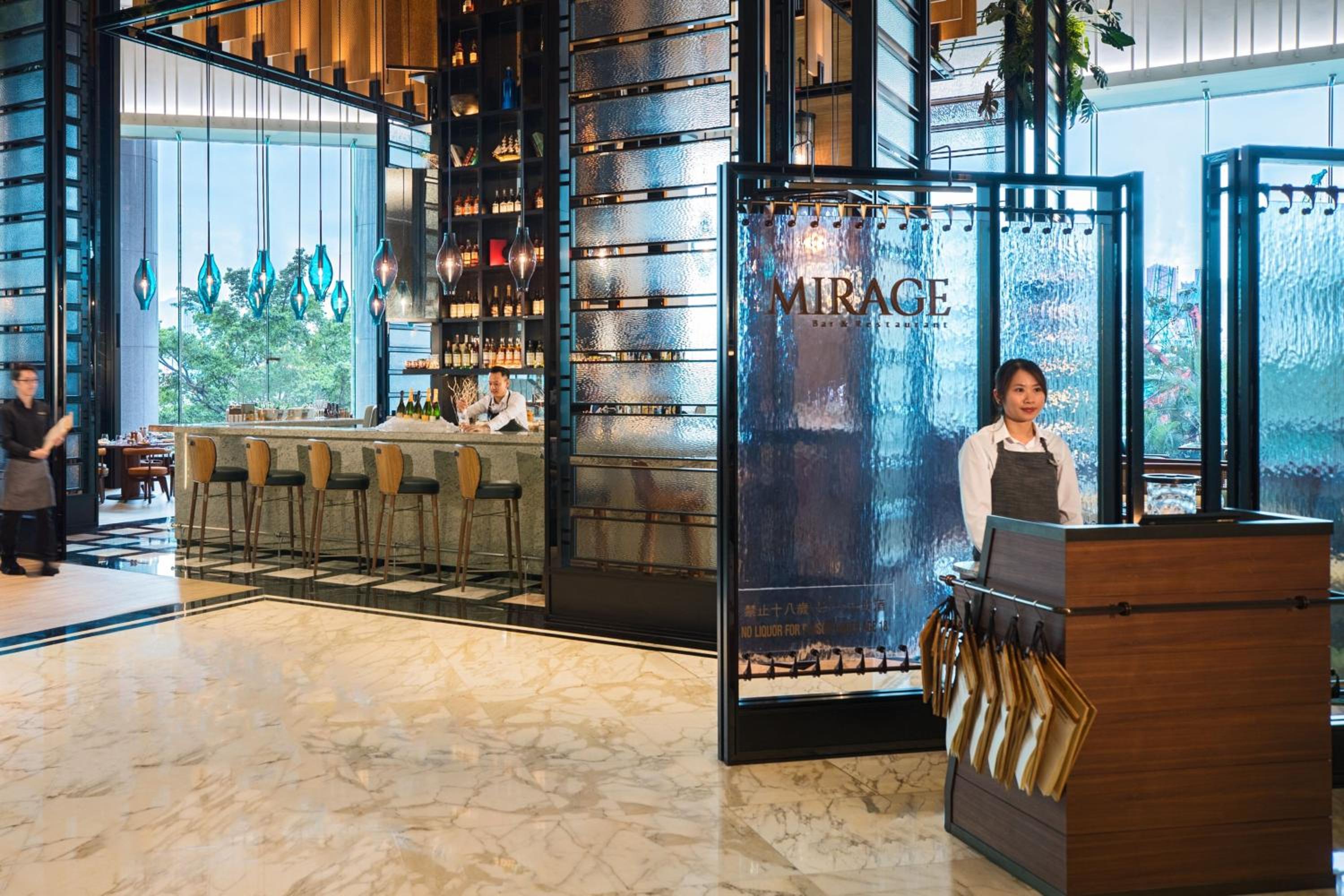 Renaissance Hong Kong Harbour View Hotel