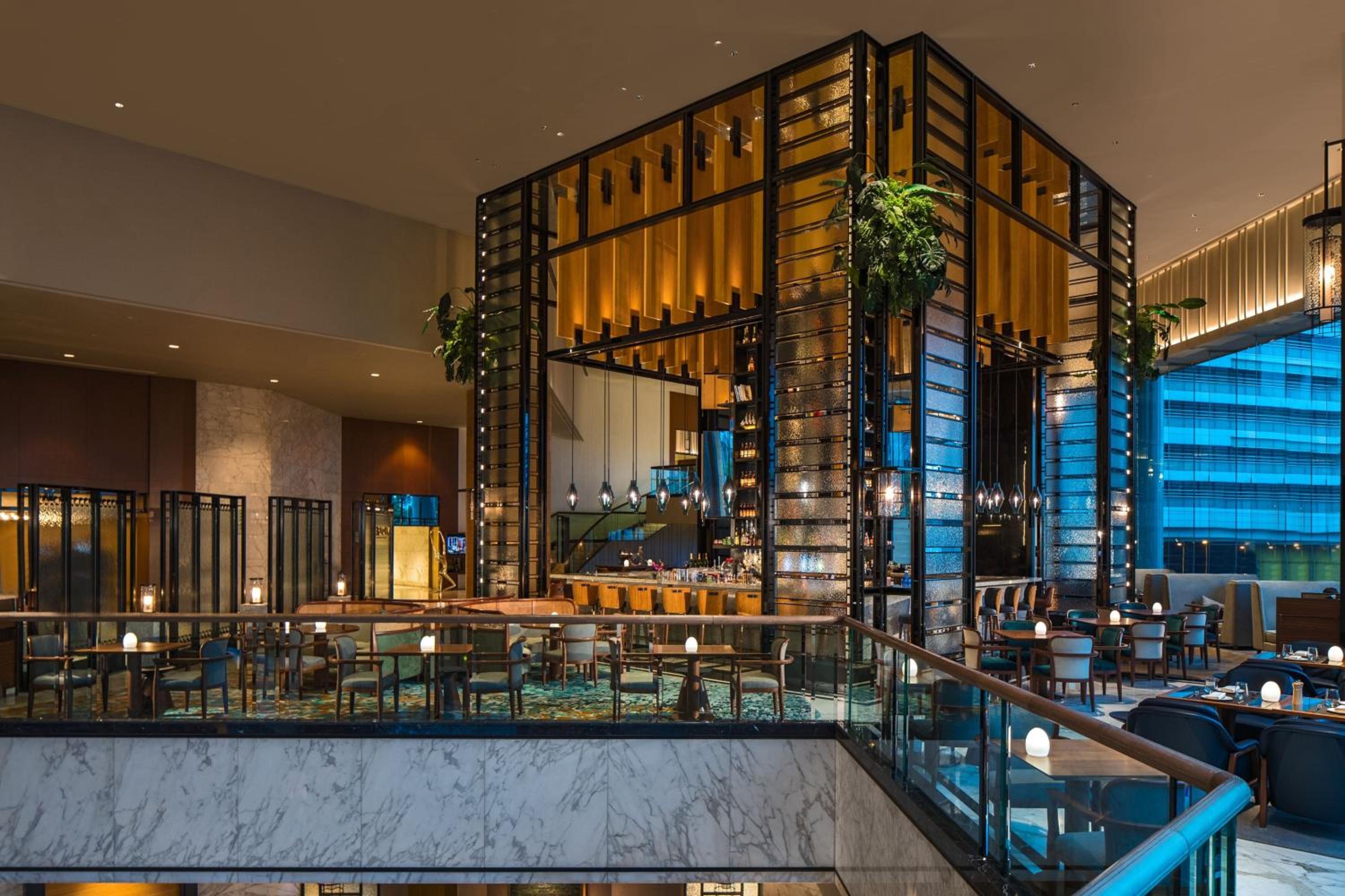 Renaissance Hong Kong Harbour View Hotel