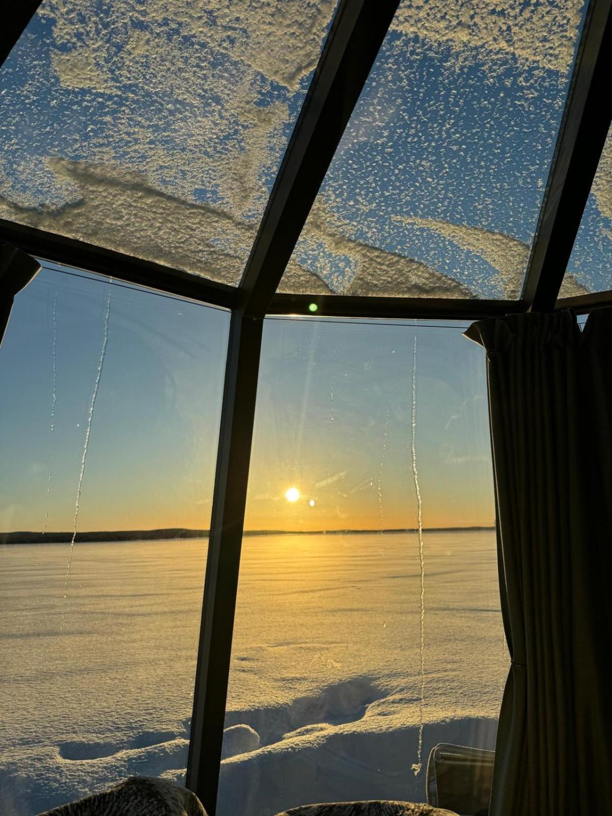 Vikajärvi Lake View Experience Igloos