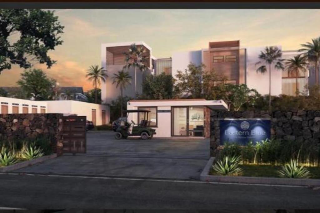 Eastern Blue Beachfront Apartment photo 1