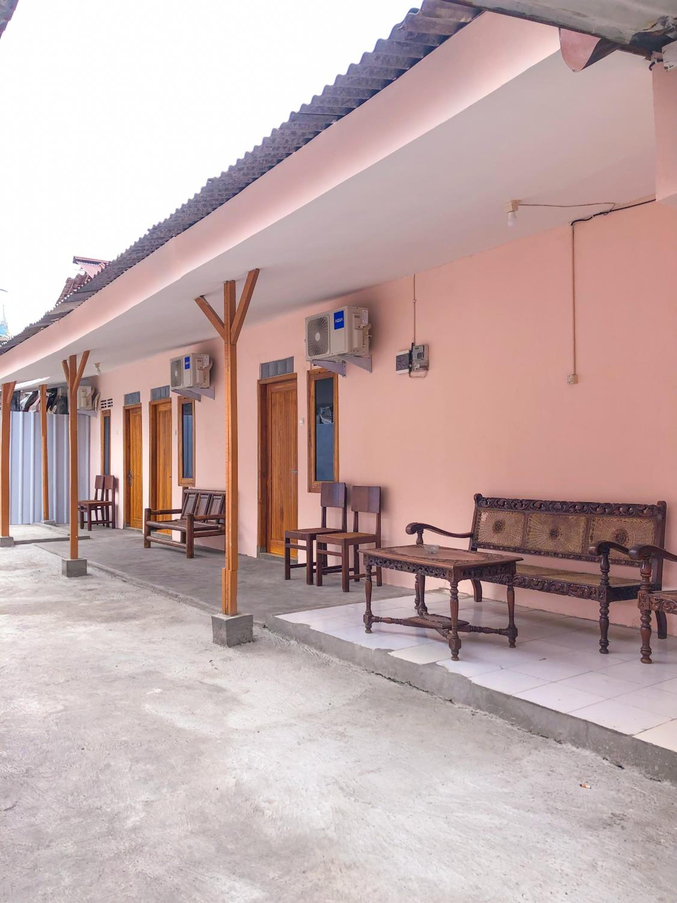 Wahyu Putri House Yogyakarta view 4