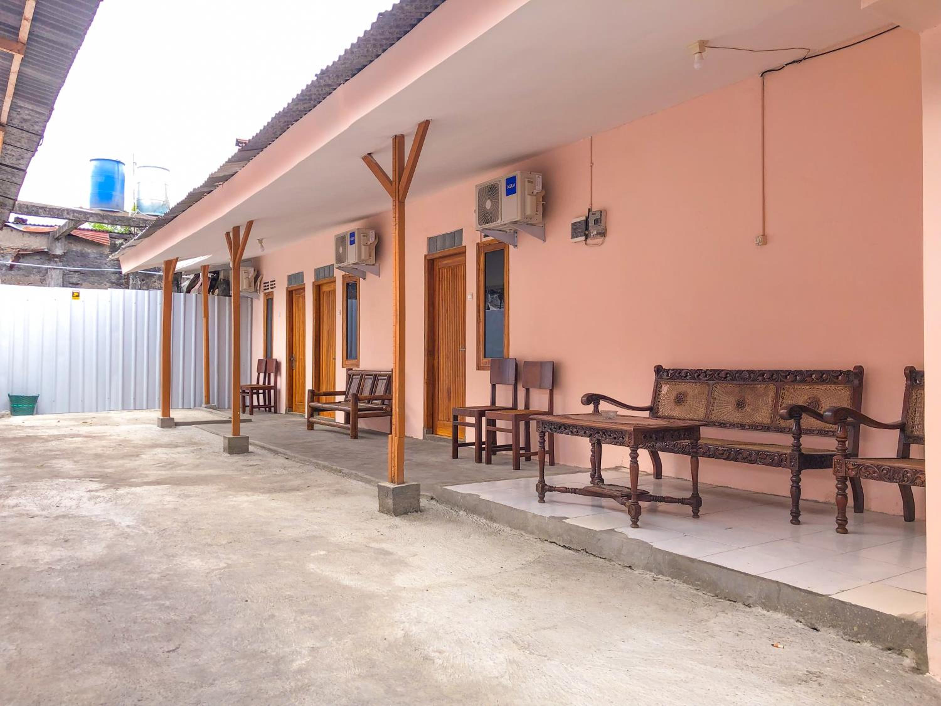 Wahyu Putri House Yogyakarta view 2