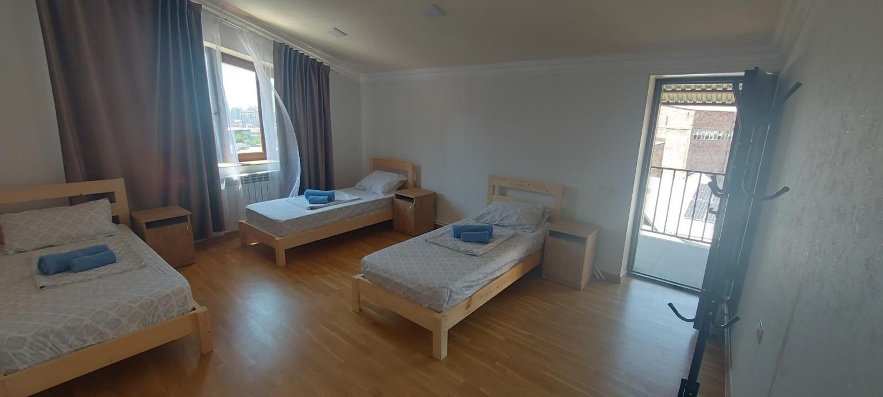 Kenut Hostel