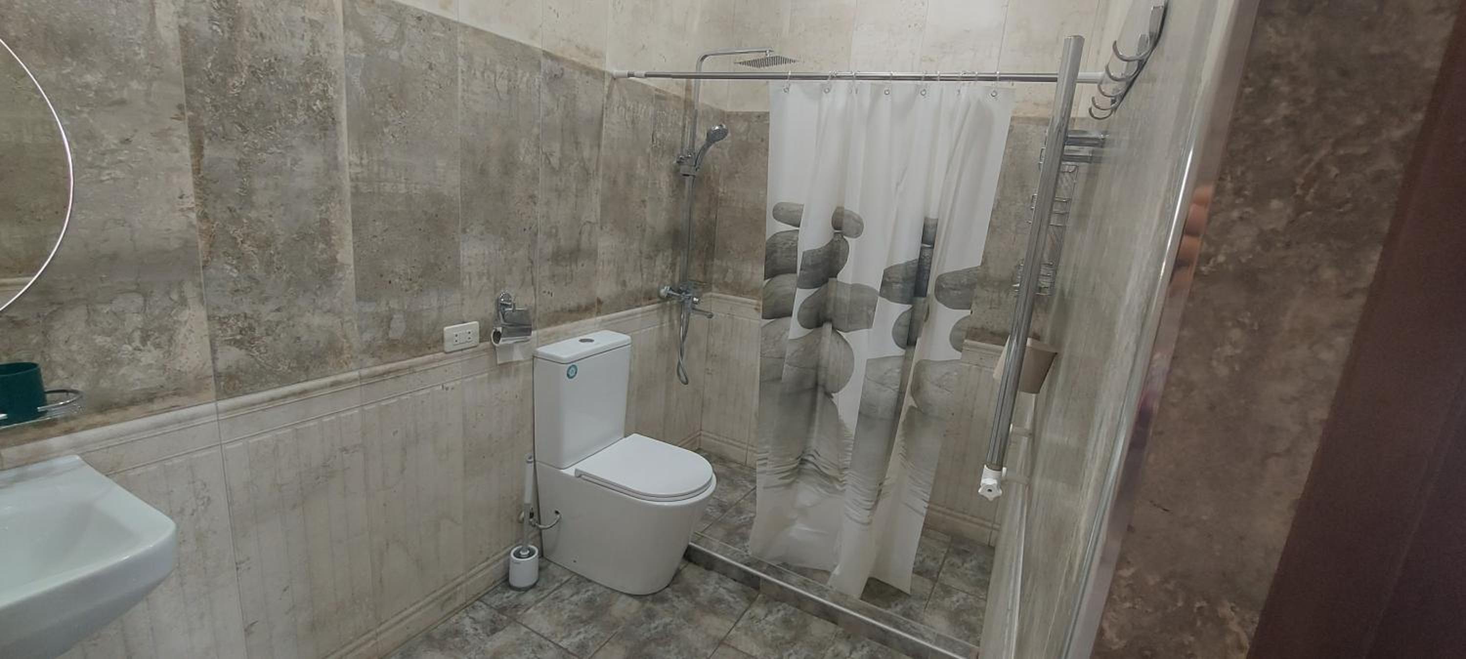 Kenut Hostel