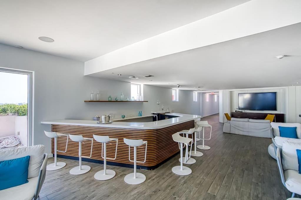 Panoramic Oceanview Apartment