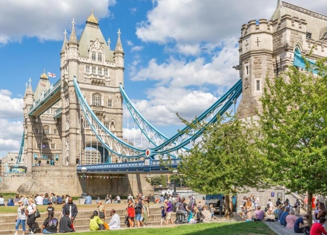 2 Bedroom Apartment London Bridge Tower Bridge Excellent Transport Links