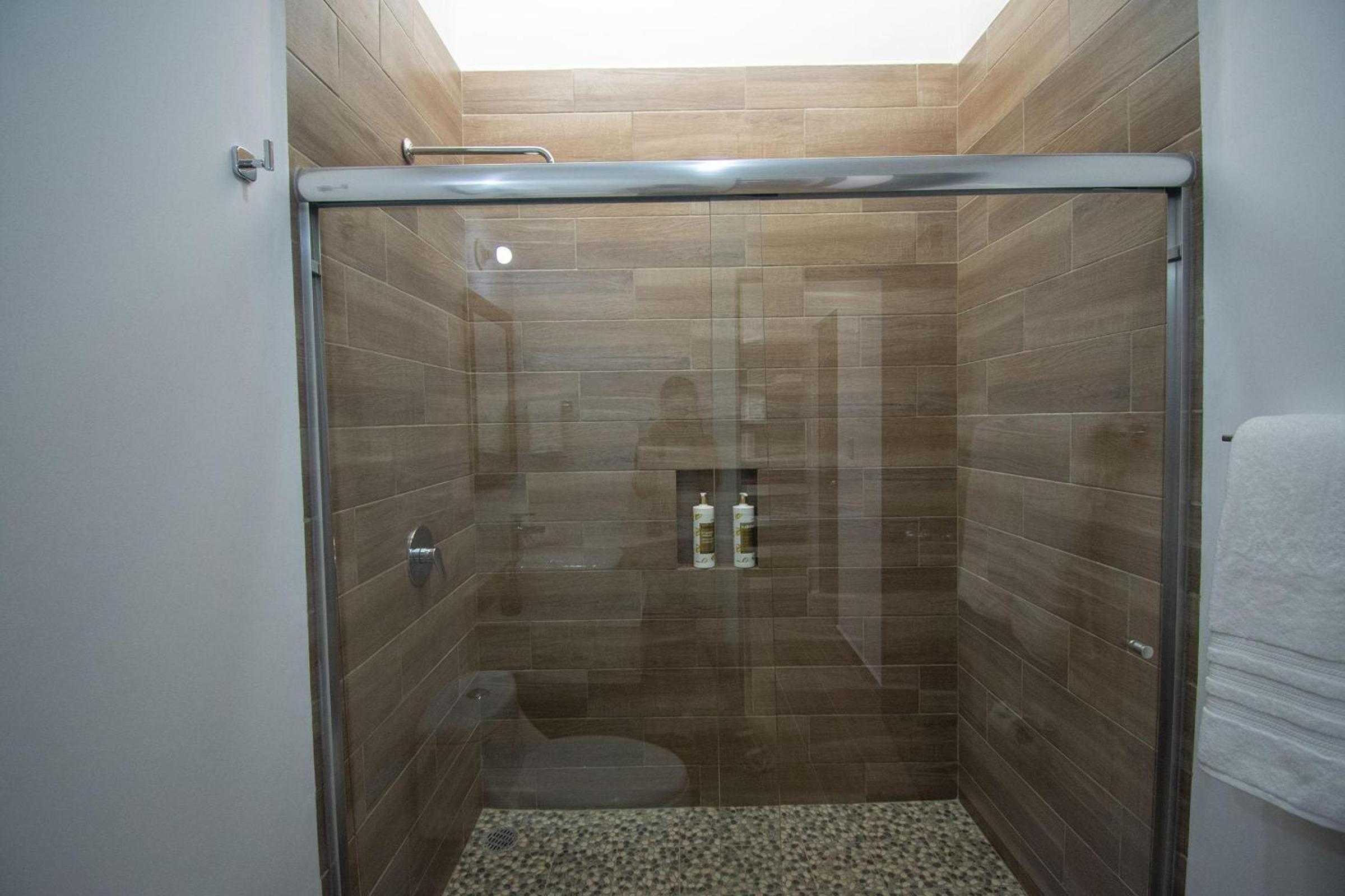 Almarena Residential-Ten Minute Walk To Cerritos Beach
