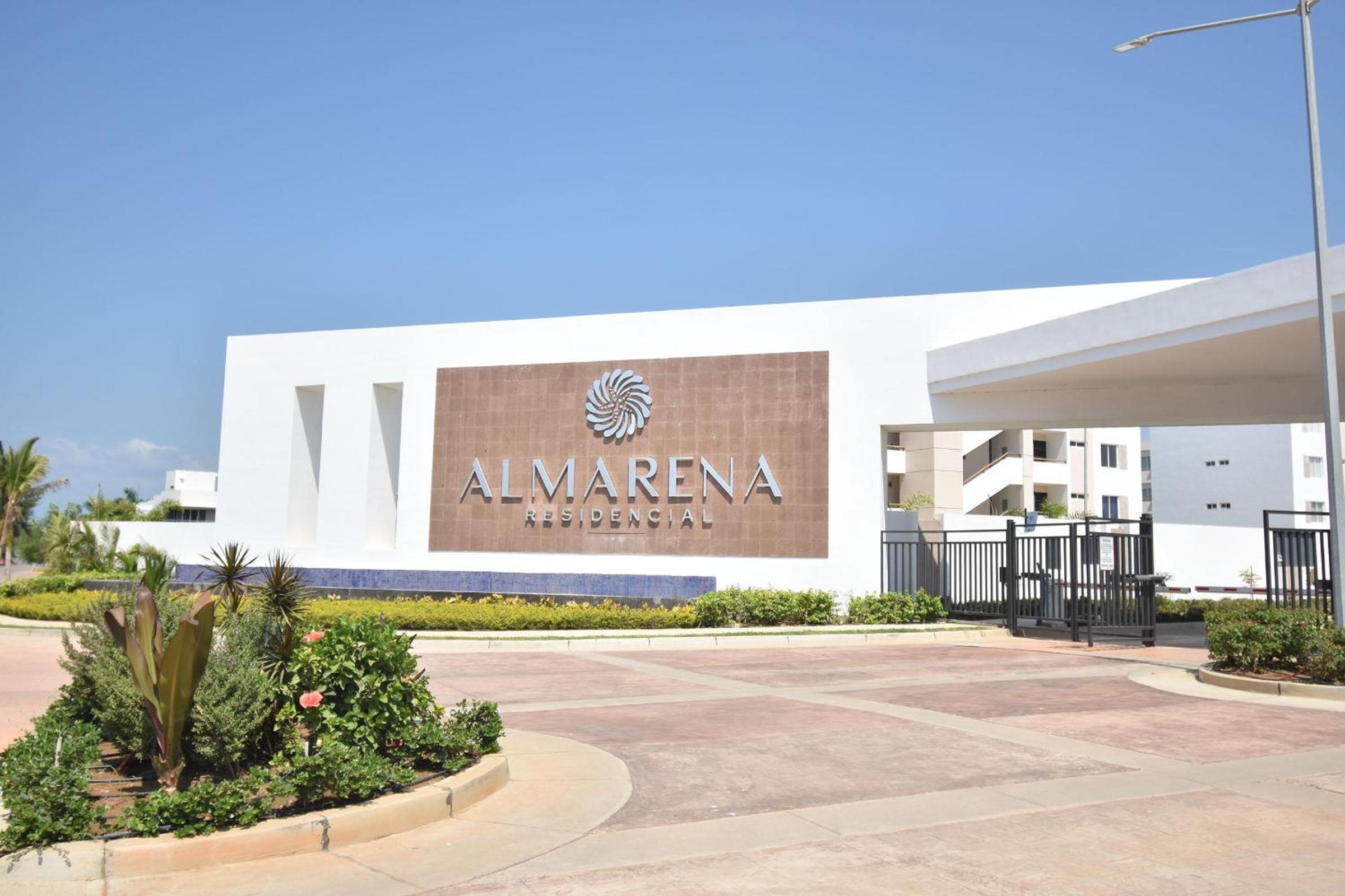 Almarena Residential-Ten Minute Walk To Cerritos Beach