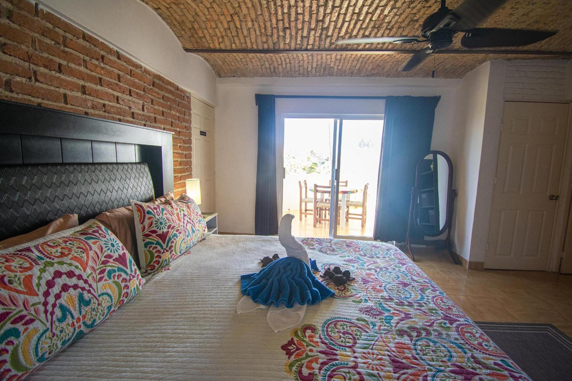 La Marina Tenis A Beachside 1 Bedroom view 5