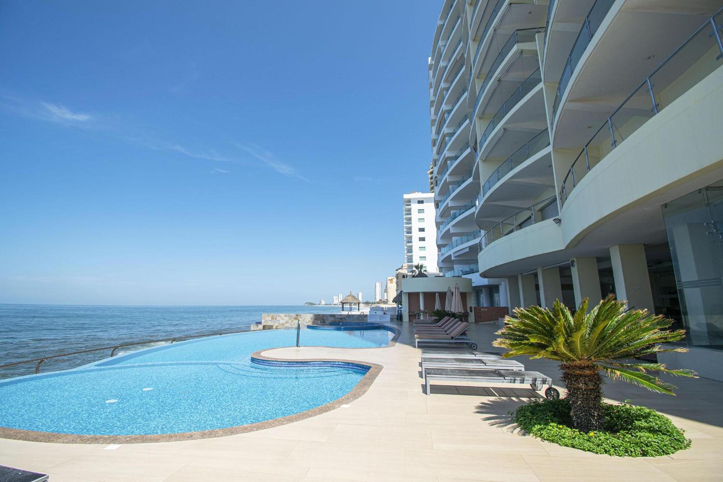 Discount At Solaria 203 Oceanfront Condo view 5