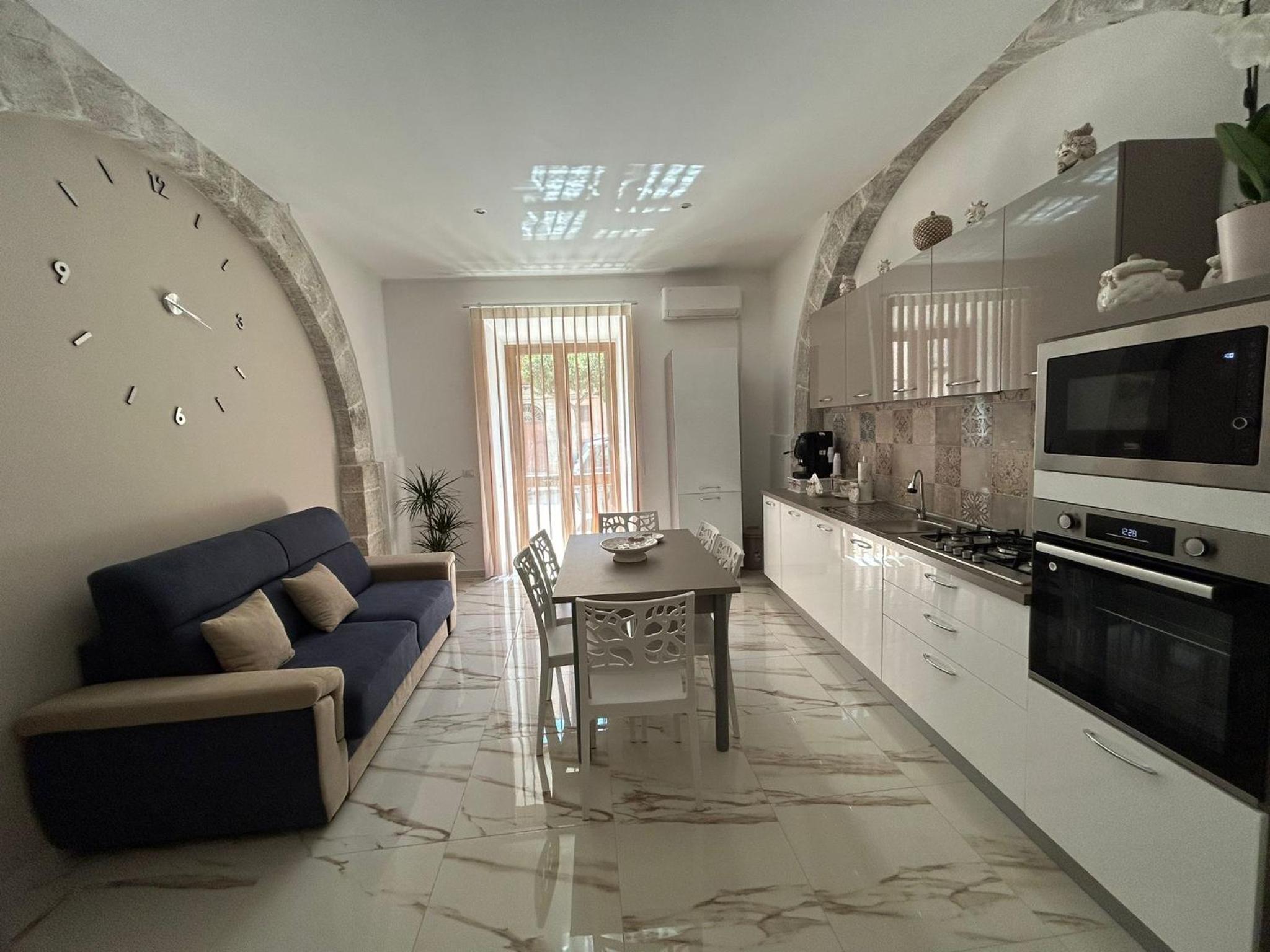 B&B Heracleae Luxury Home view 5