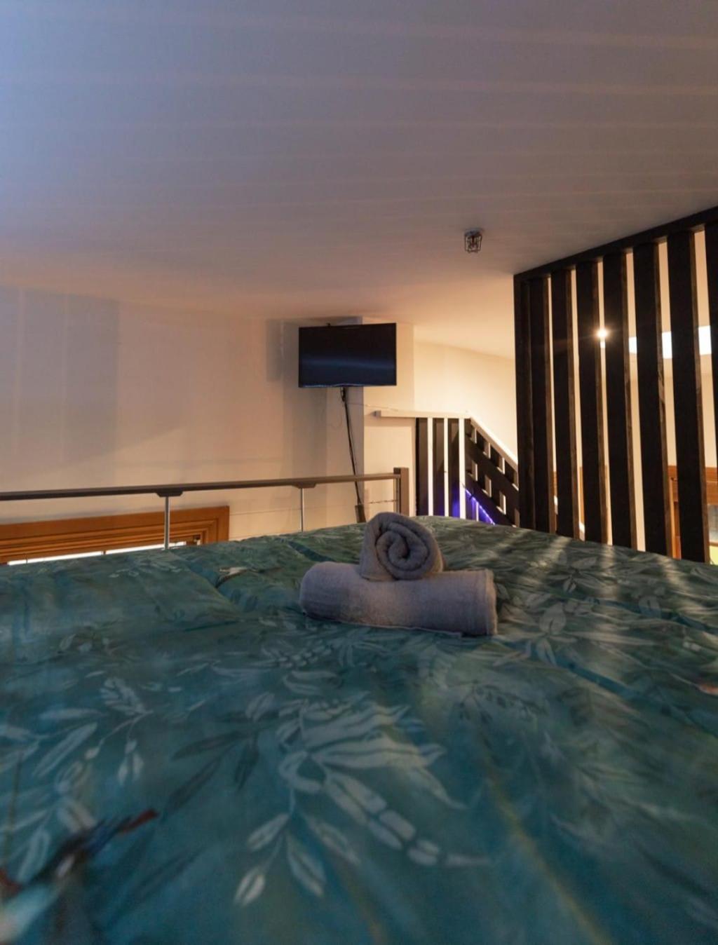 Lambton Quay Loft - Sleeps 11 view 4
