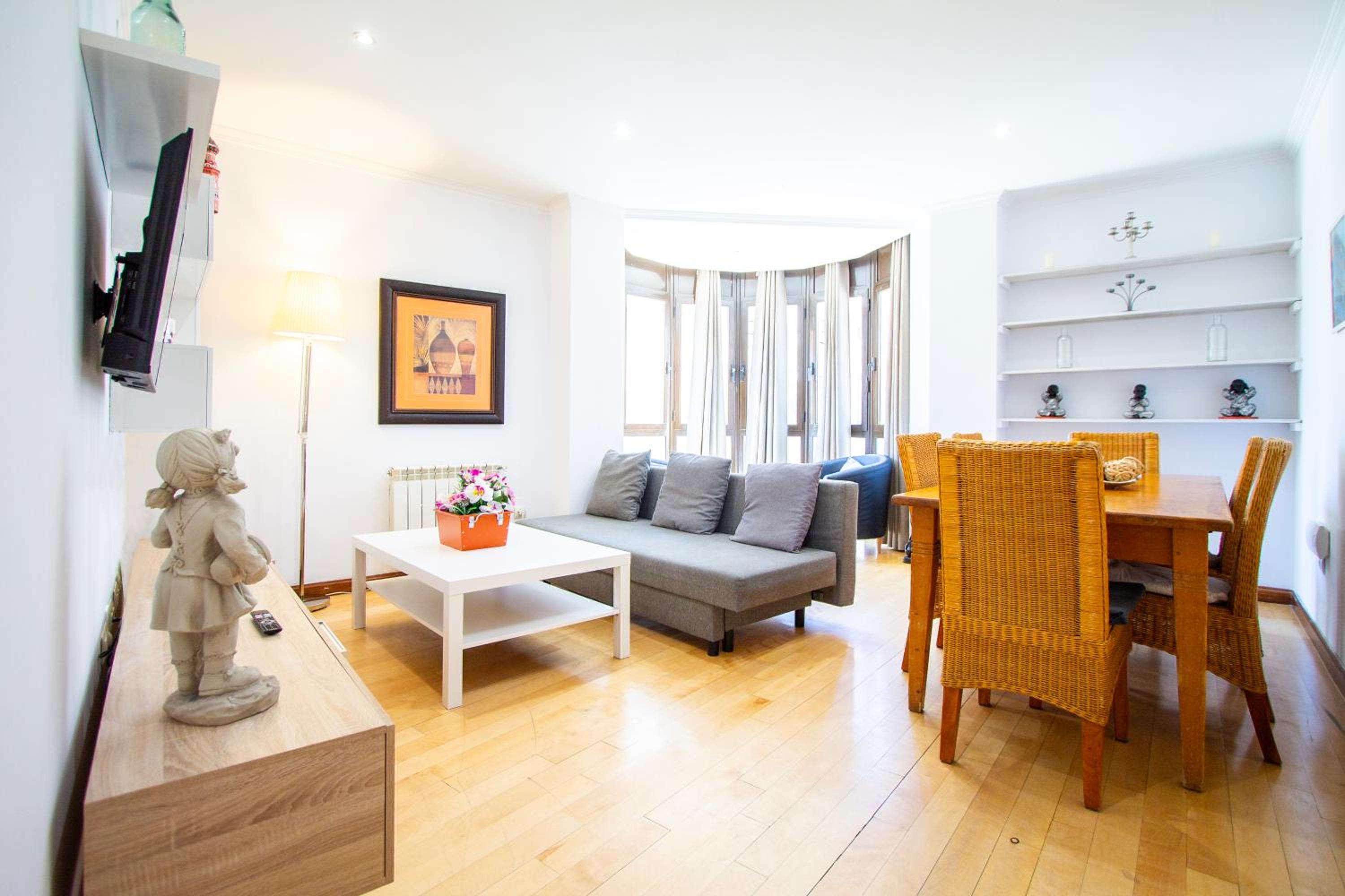 Apartamentos Adelfas